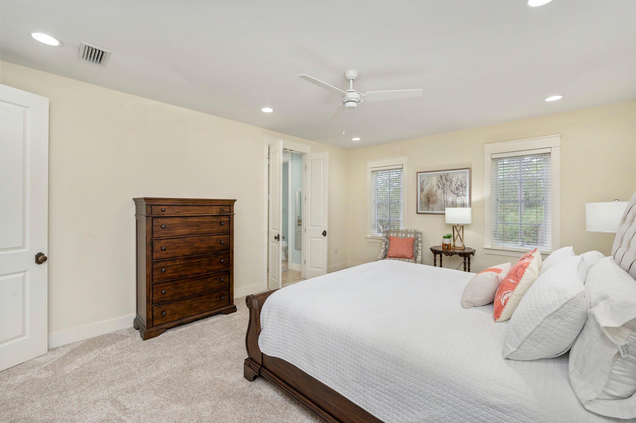 CARSON OAKS - Residential