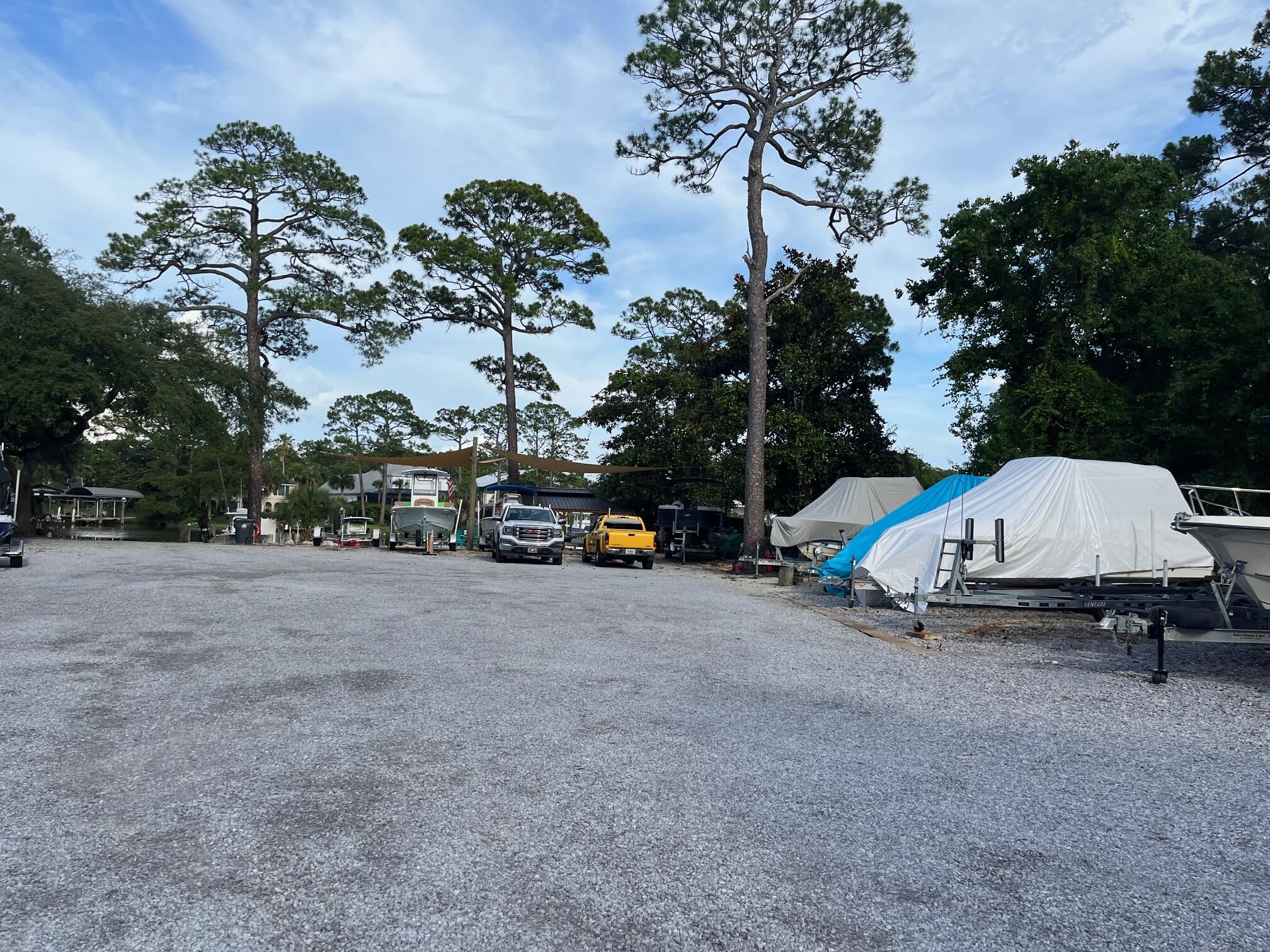 CARSON OAKS - Residential