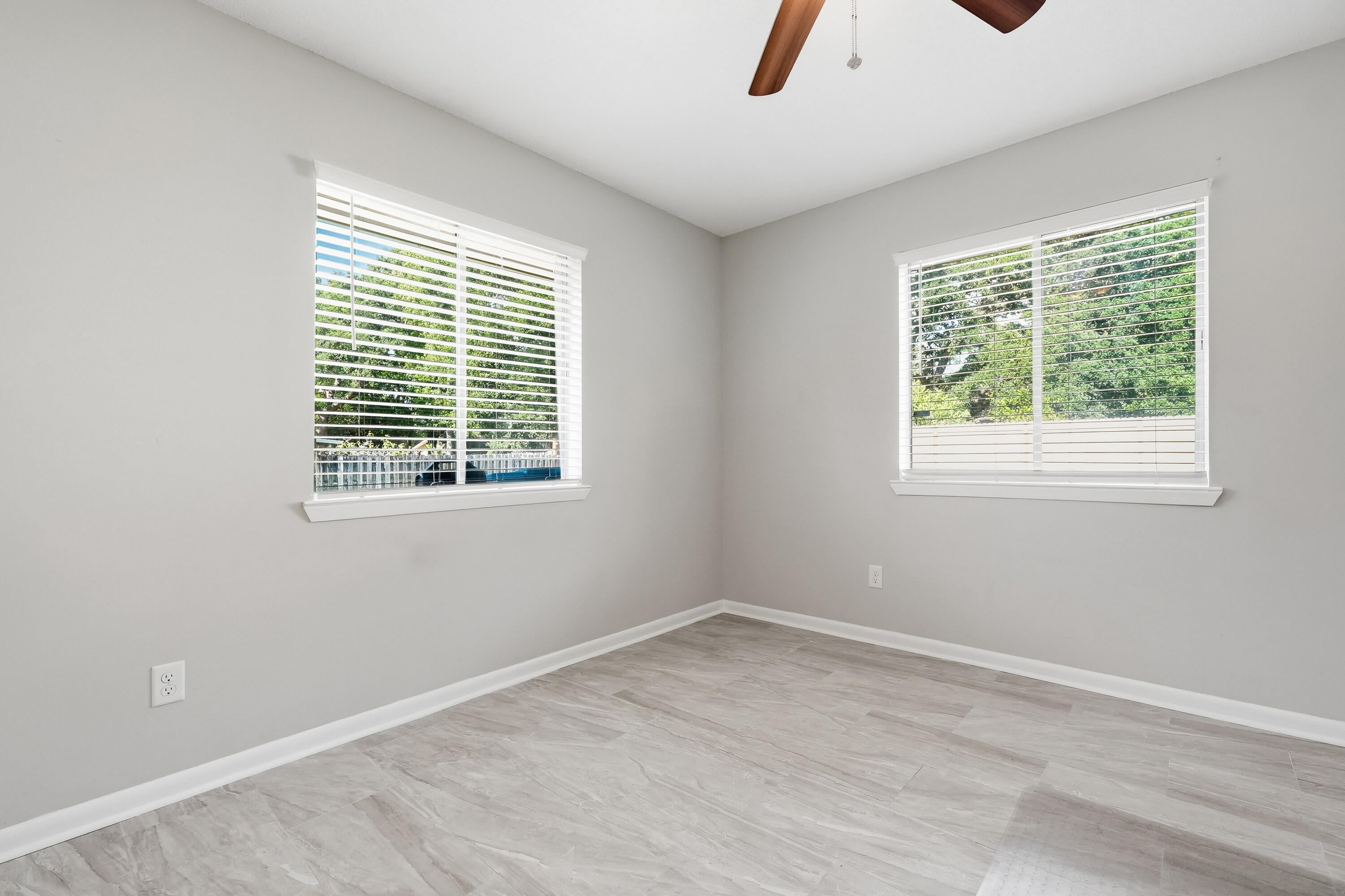 COUNTRY CLUB ESTATES 1ST ADDN - Residential