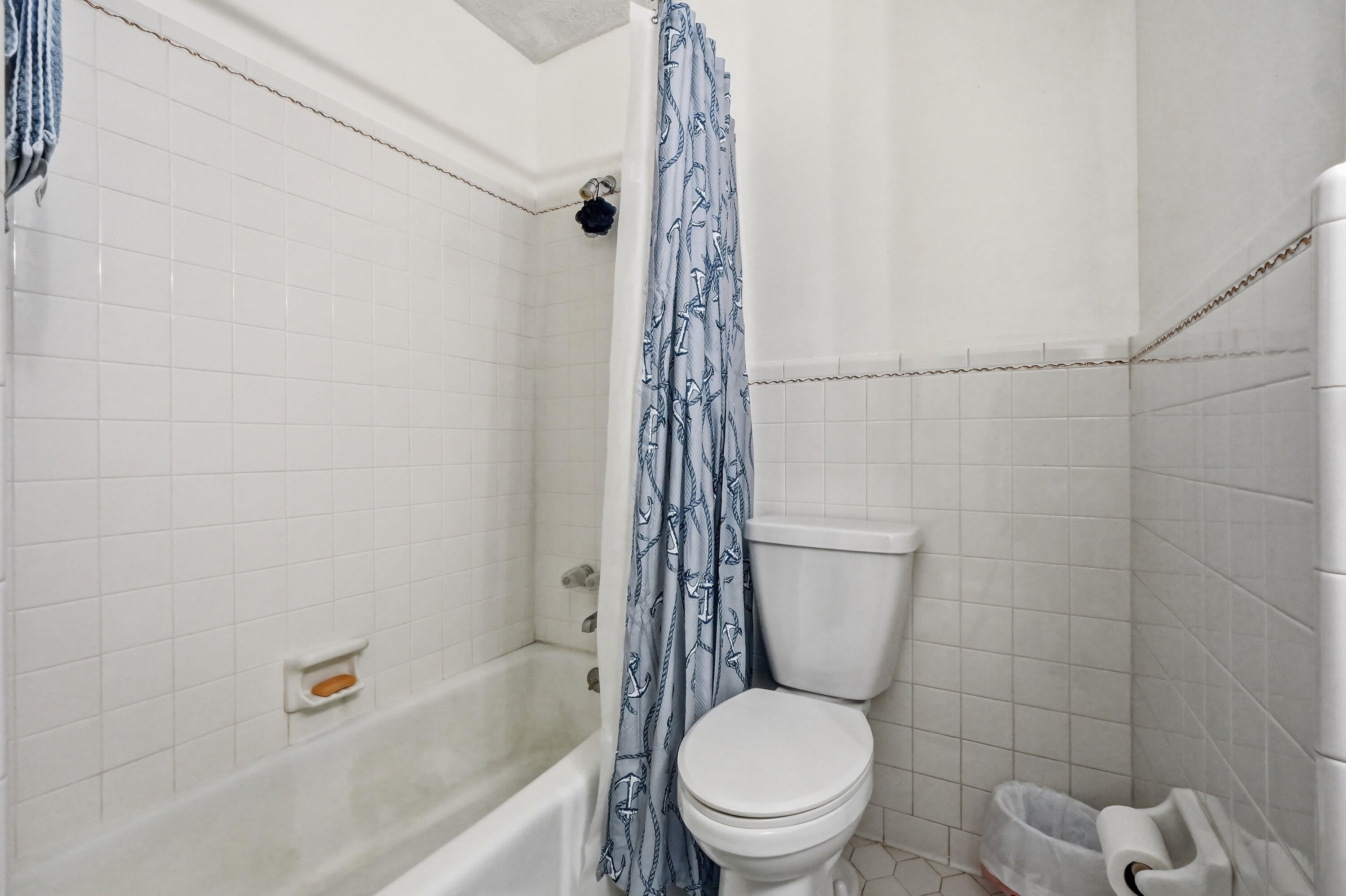 COUNTRY CLUB ESTATES 1ST ADDN - Residential