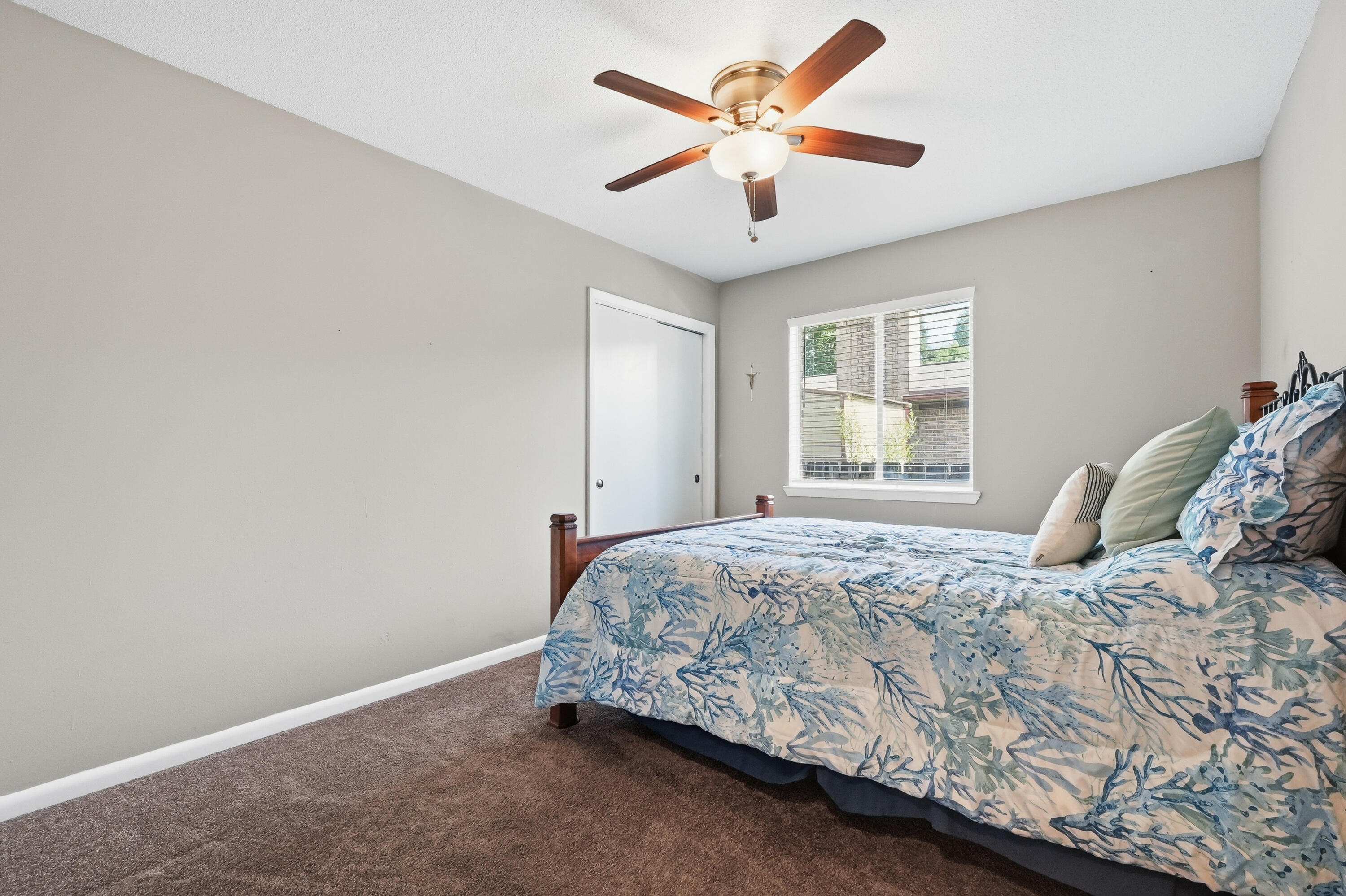 COUNTRY CLUB ESTATES 1ST ADDN - Residential