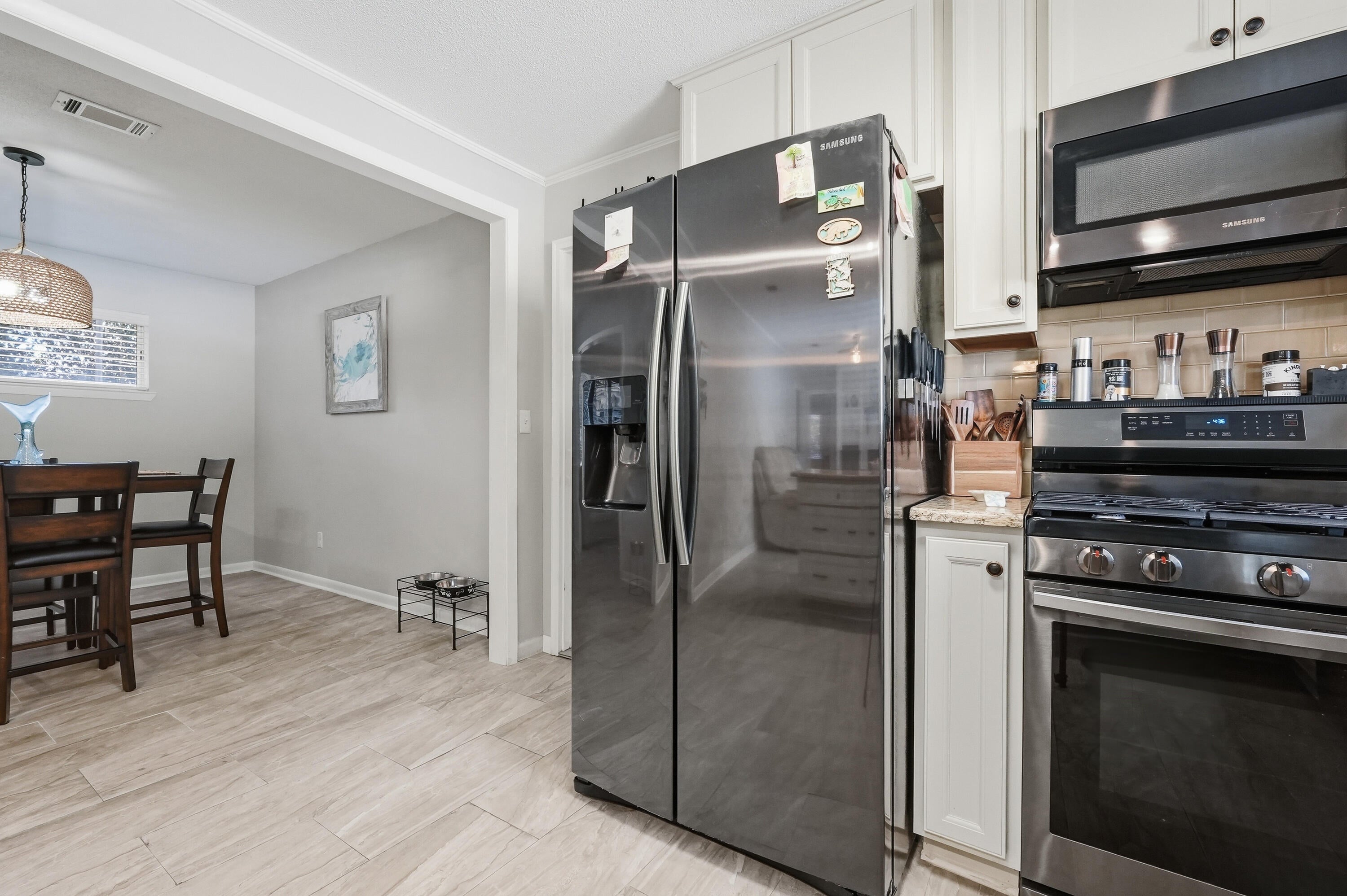 COUNTRY CLUB ESTATES 1ST ADDN - Residential