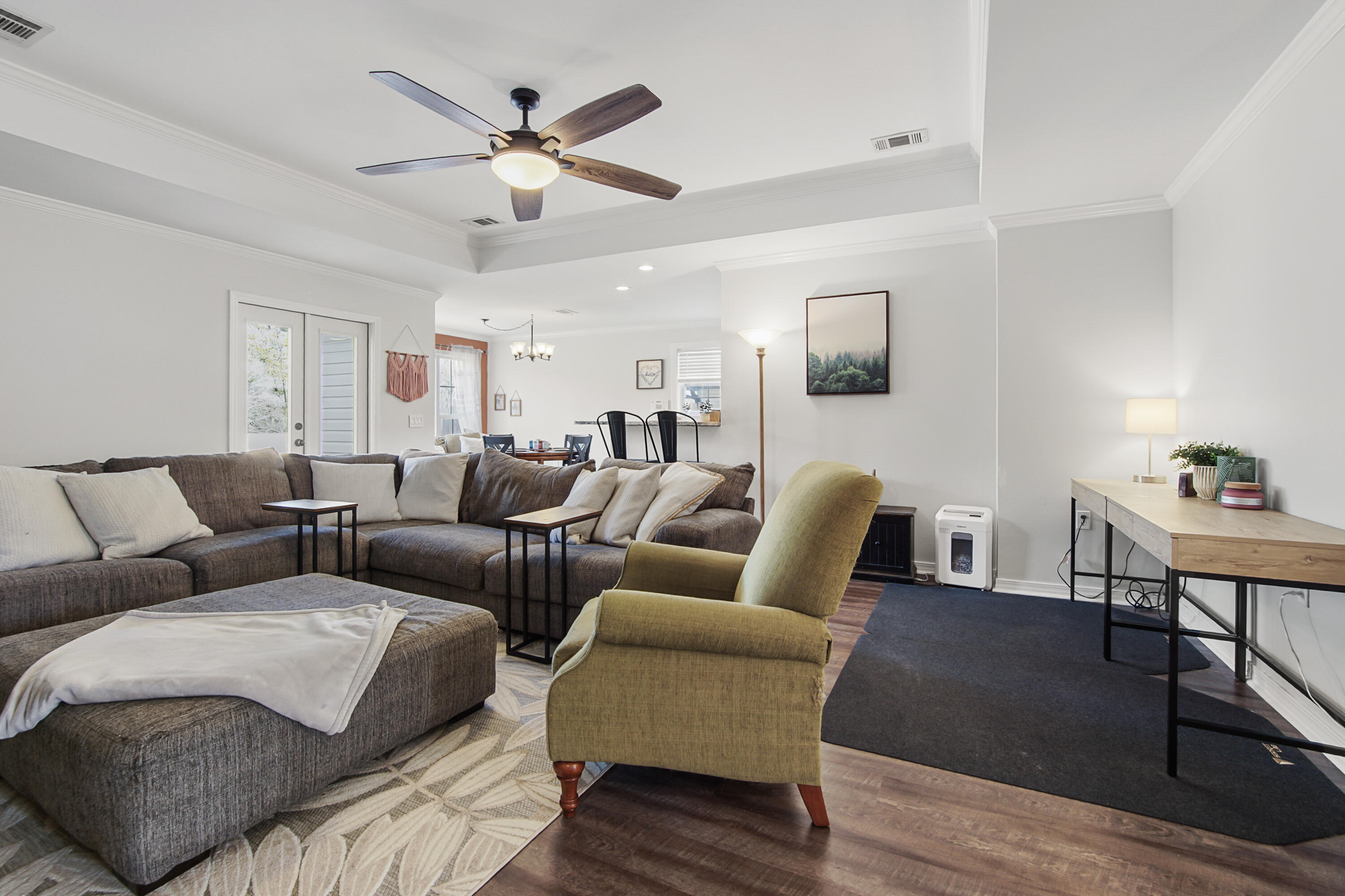 HUNTERS' RIDGE - Residential Lease