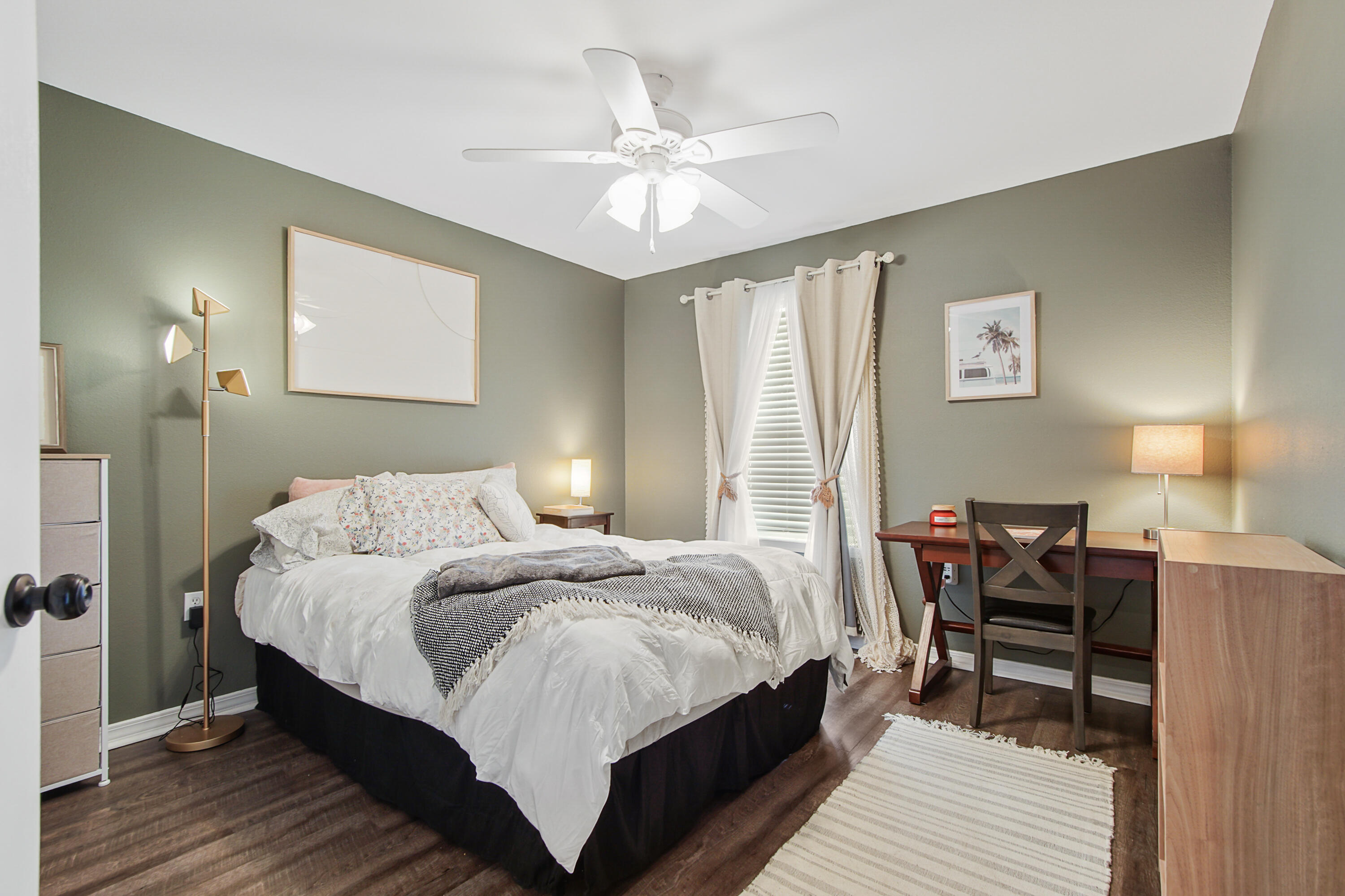 HUNTERS' RIDGE - Residential Lease
