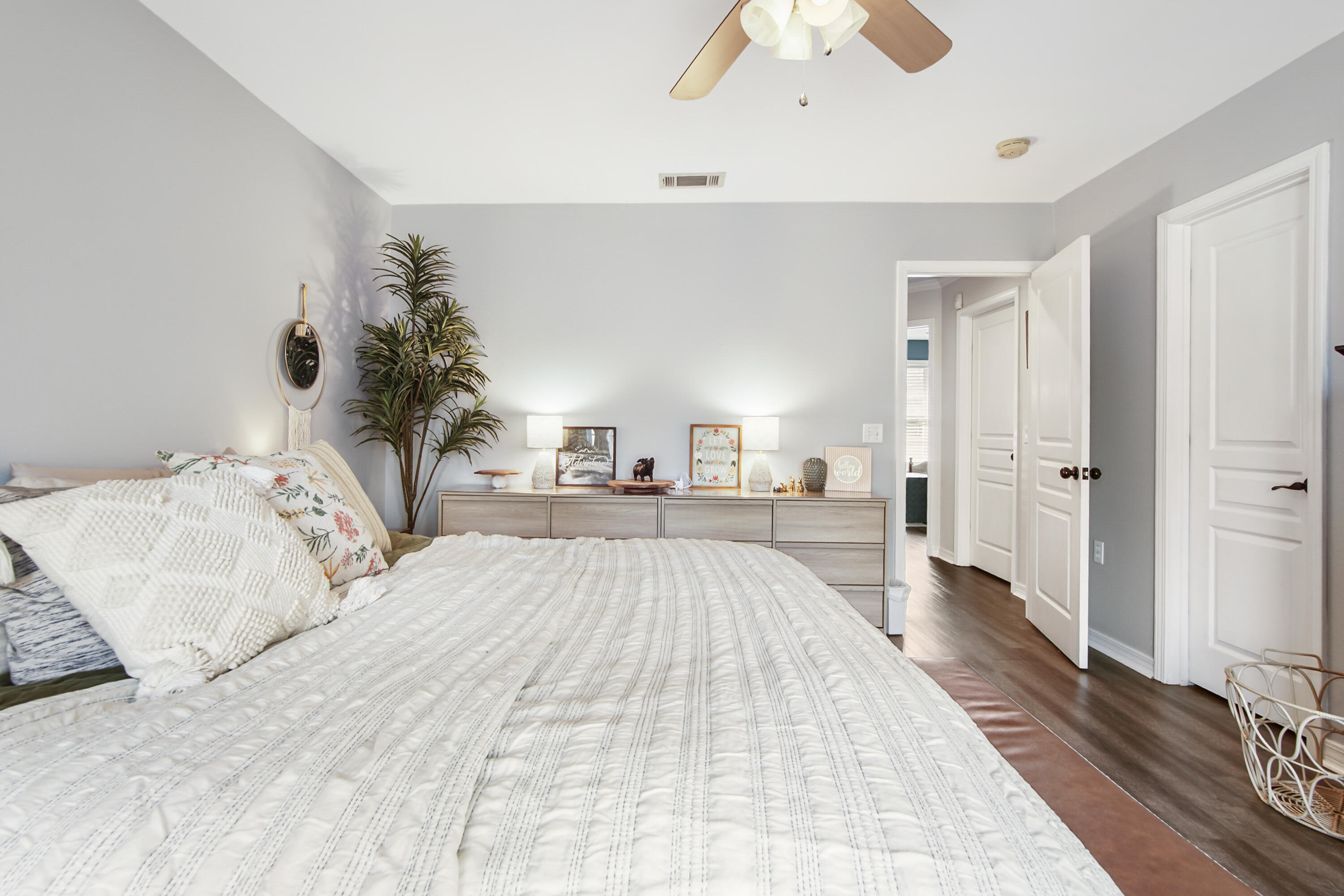 HUNTERS' RIDGE - Residential Lease