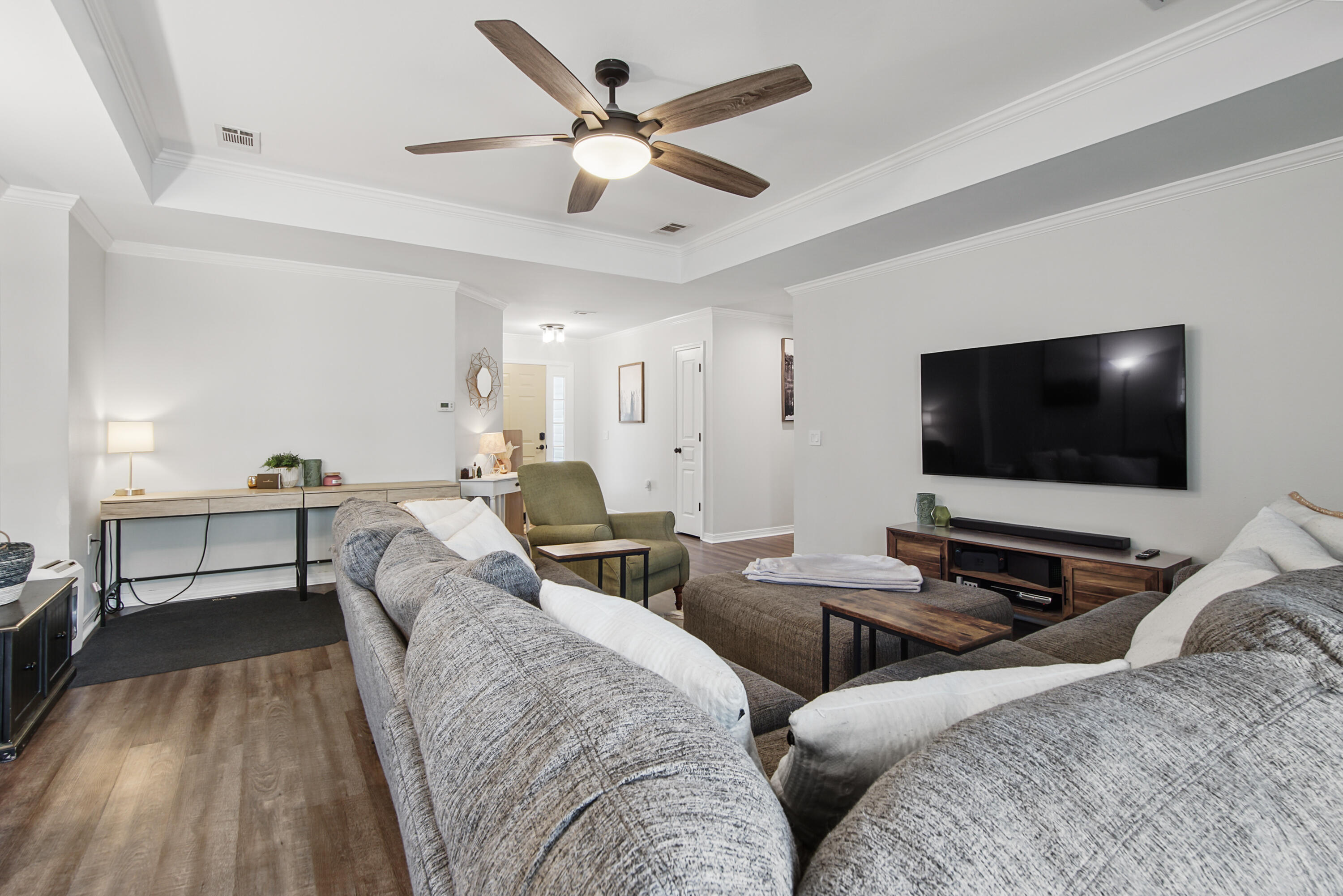 HUNTERS' RIDGE - Residential Lease