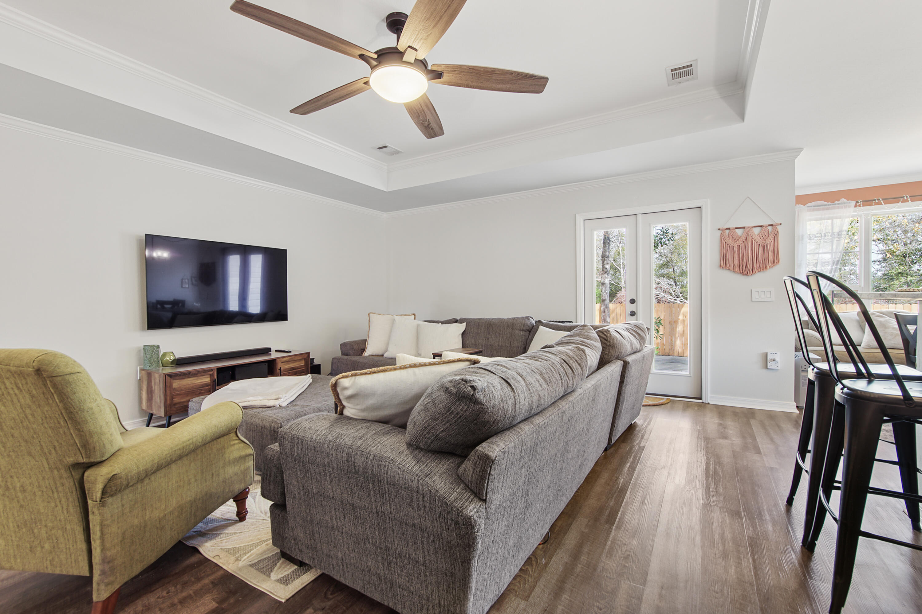 HUNTERS' RIDGE - Residential Lease