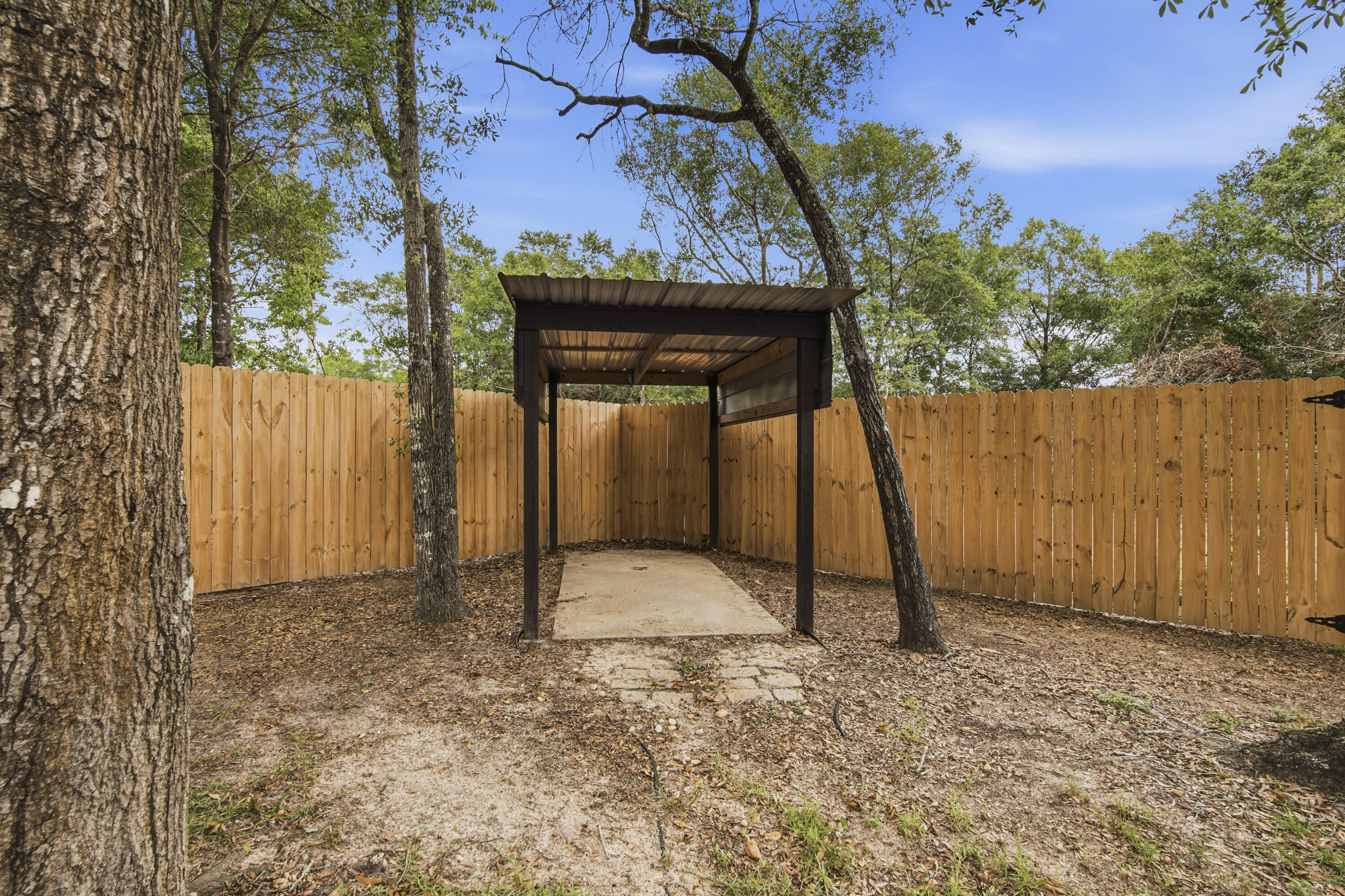 HUNTERS' RIDGE - Residential Lease