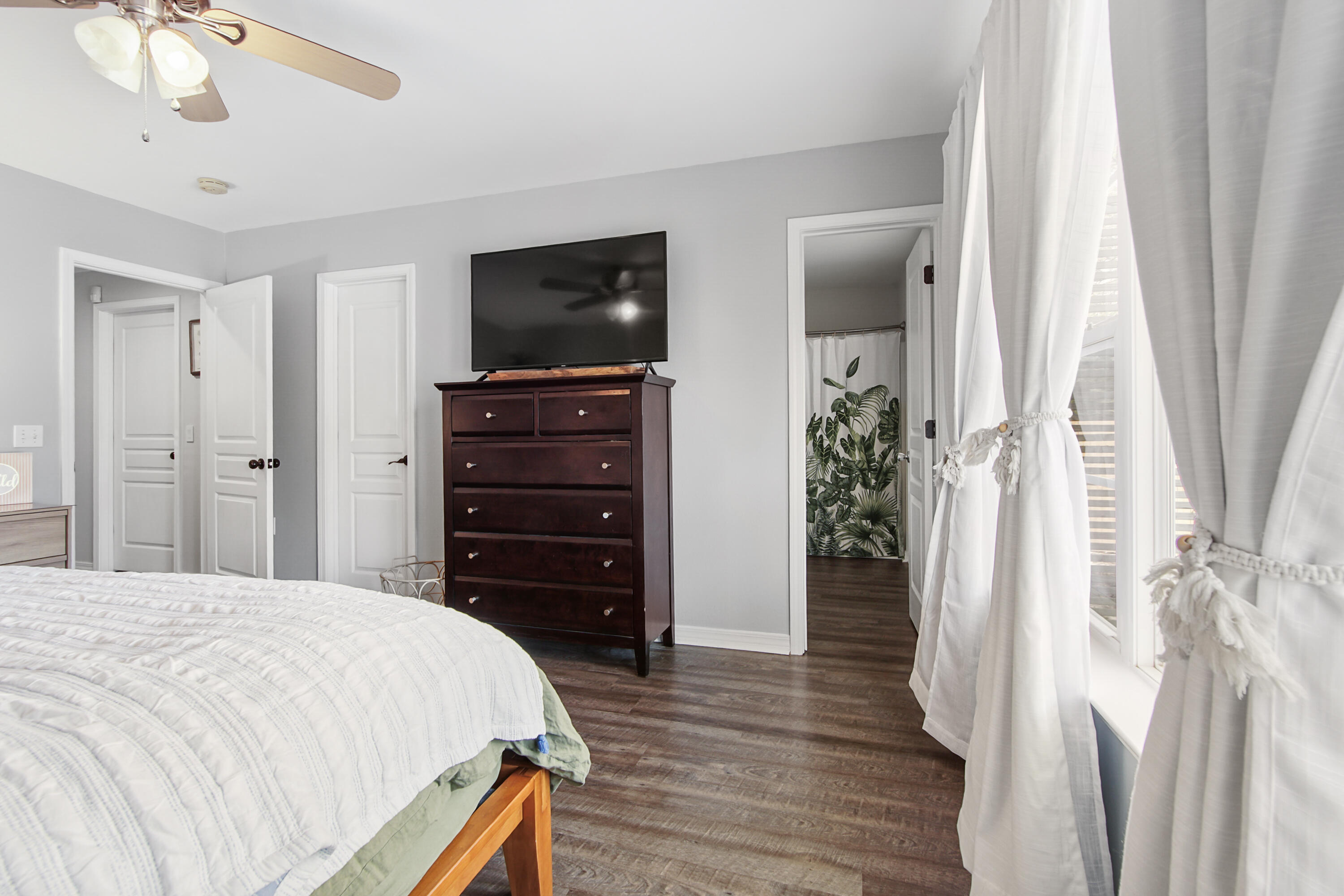 HUNTERS' RIDGE - Residential Lease