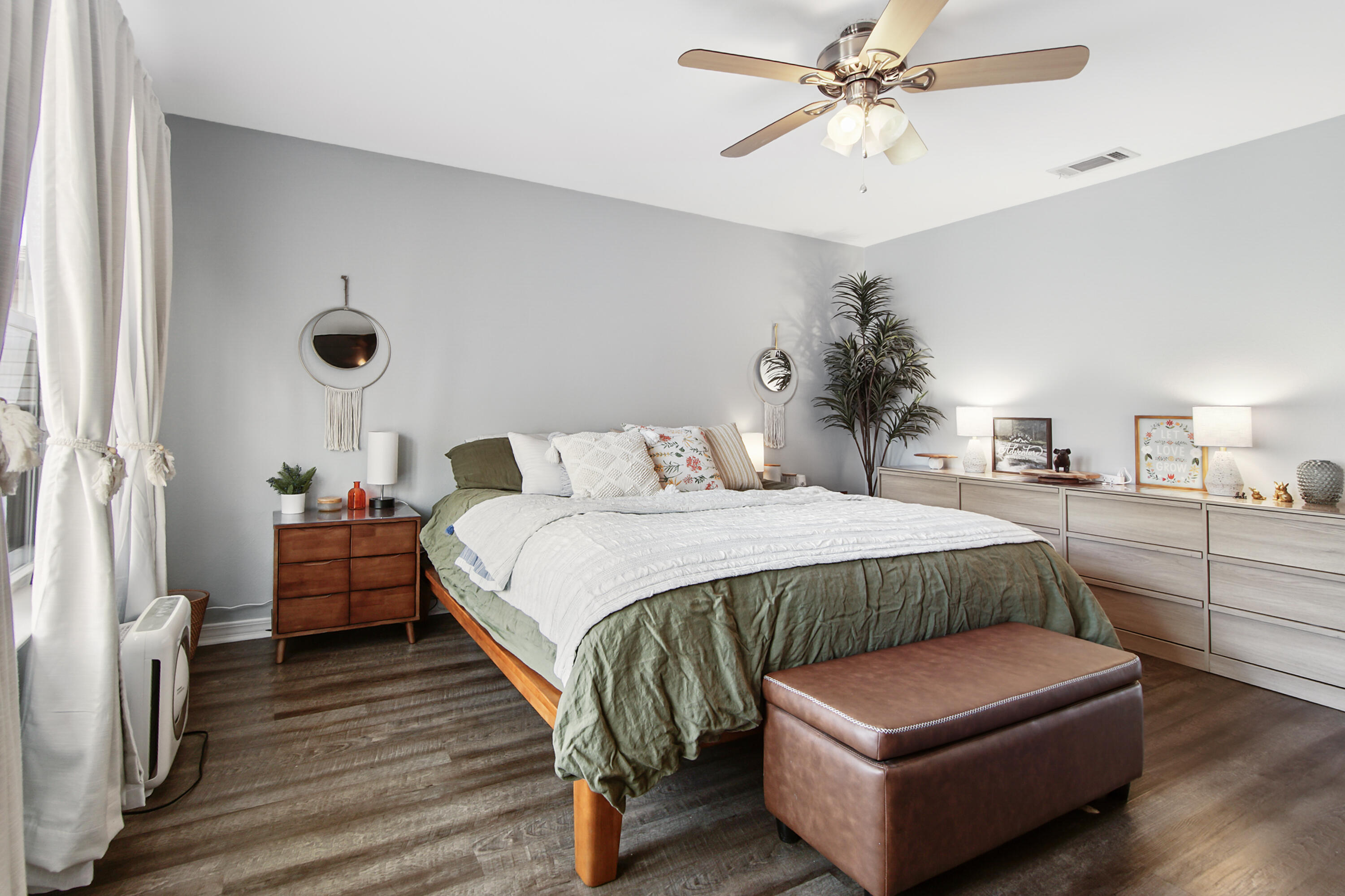 HUNTERS' RIDGE - Residential Lease