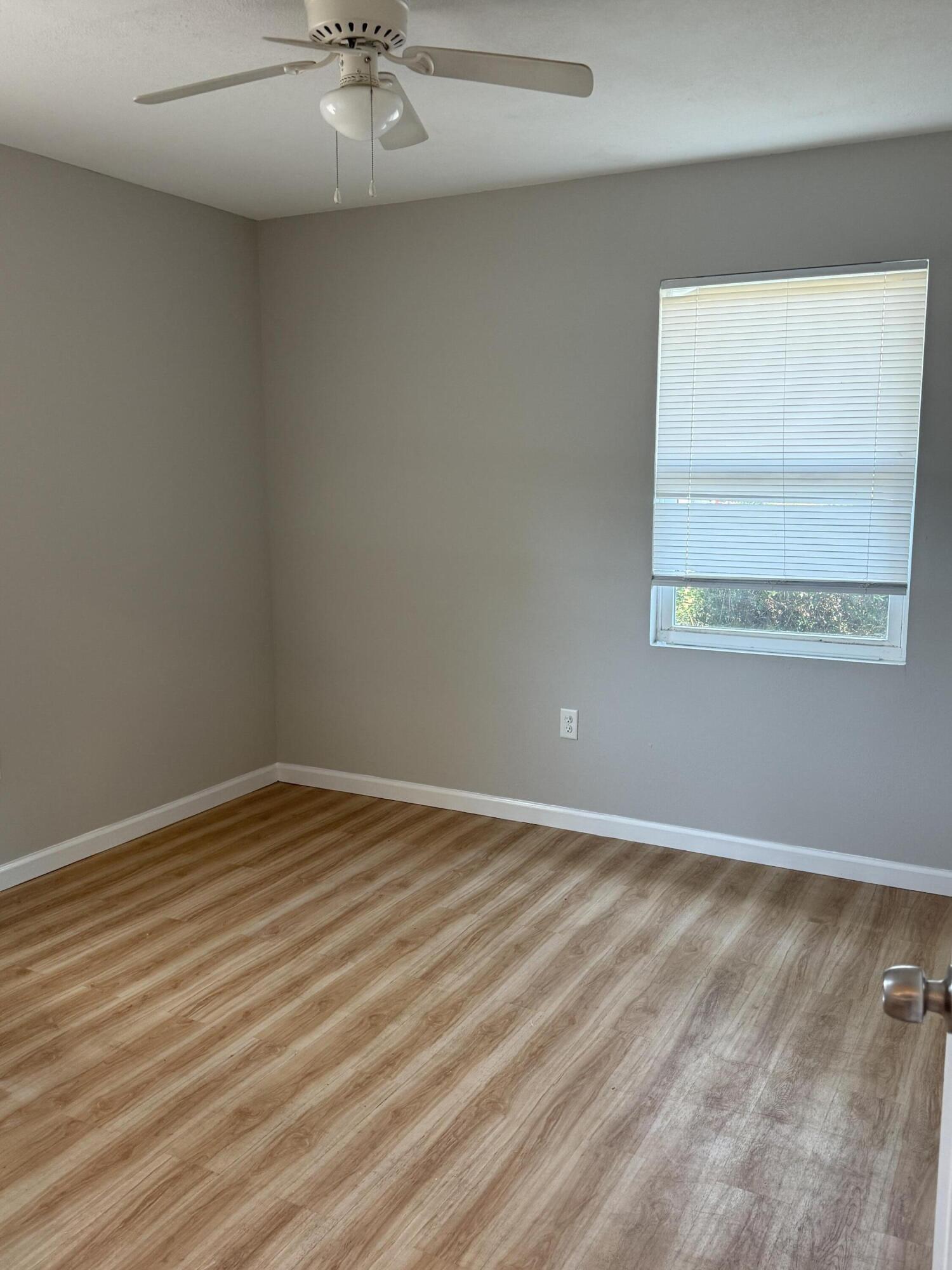 COLONY EST 3RD ADD LOT 11 BLK G - Residential Lease
