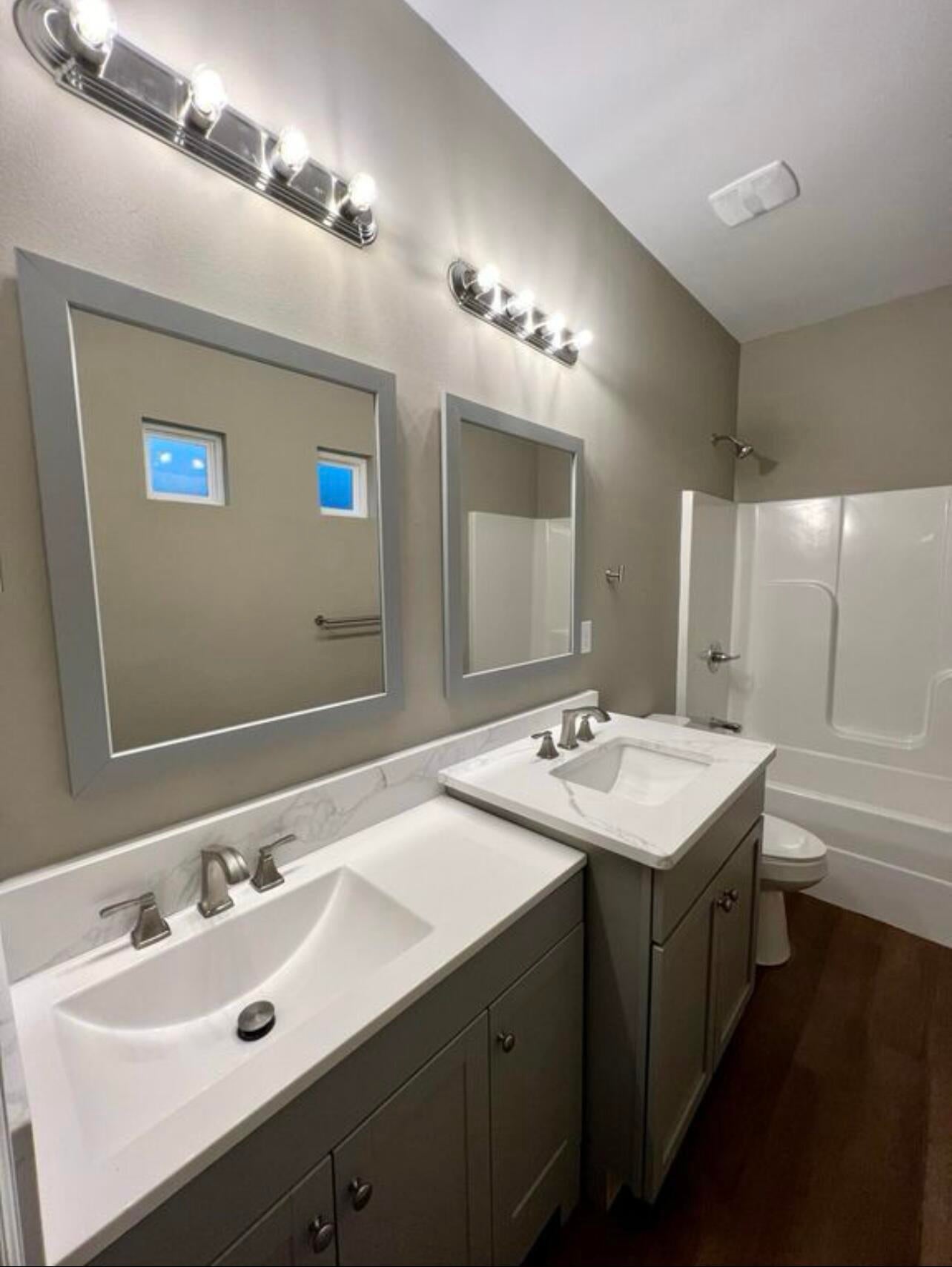 OAKWOOD HILLS UNIT 1 - Residential