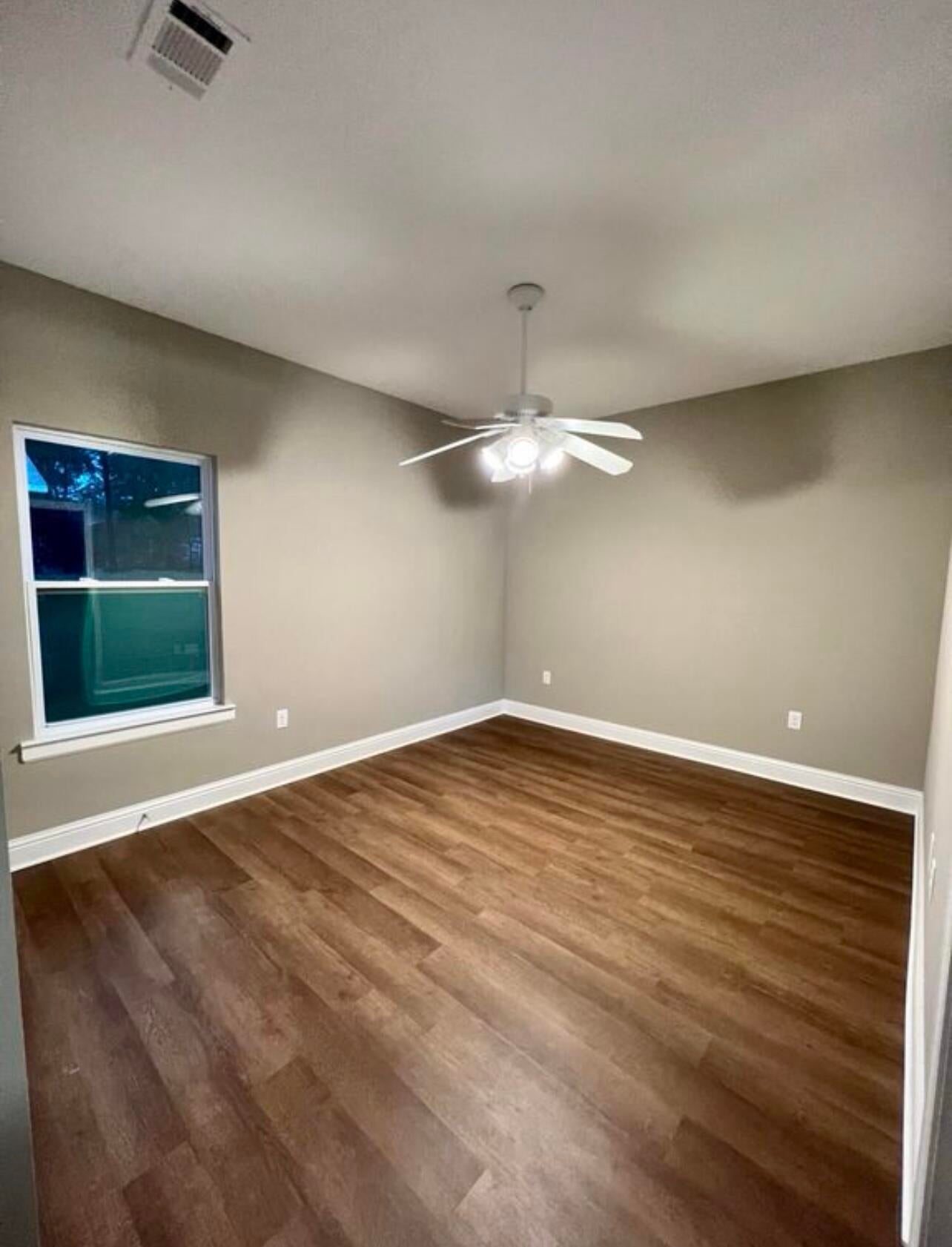 OAKWOOD HILLS UNIT 1 - Residential