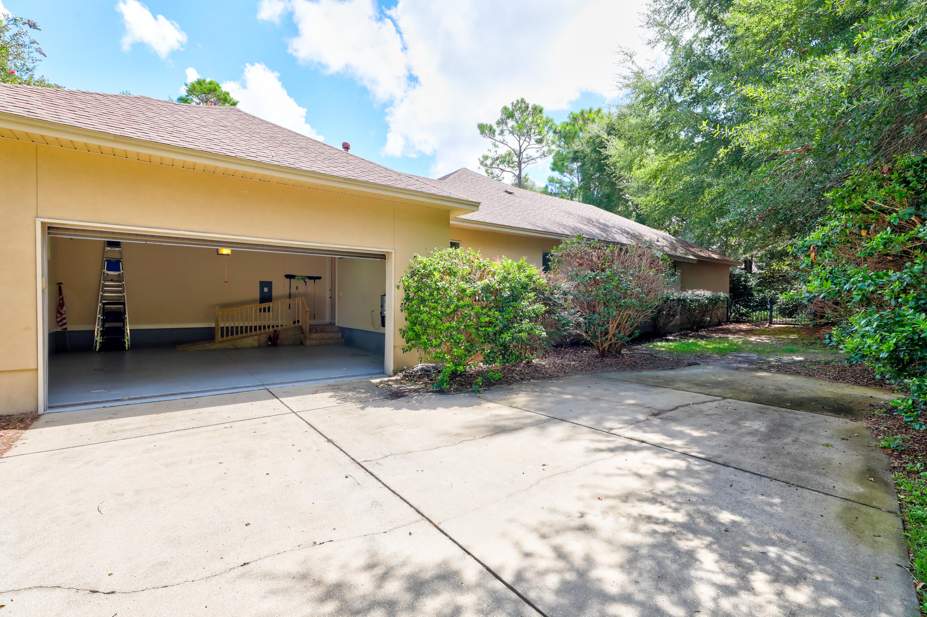 SWIFT CREEK PH VI - Residential