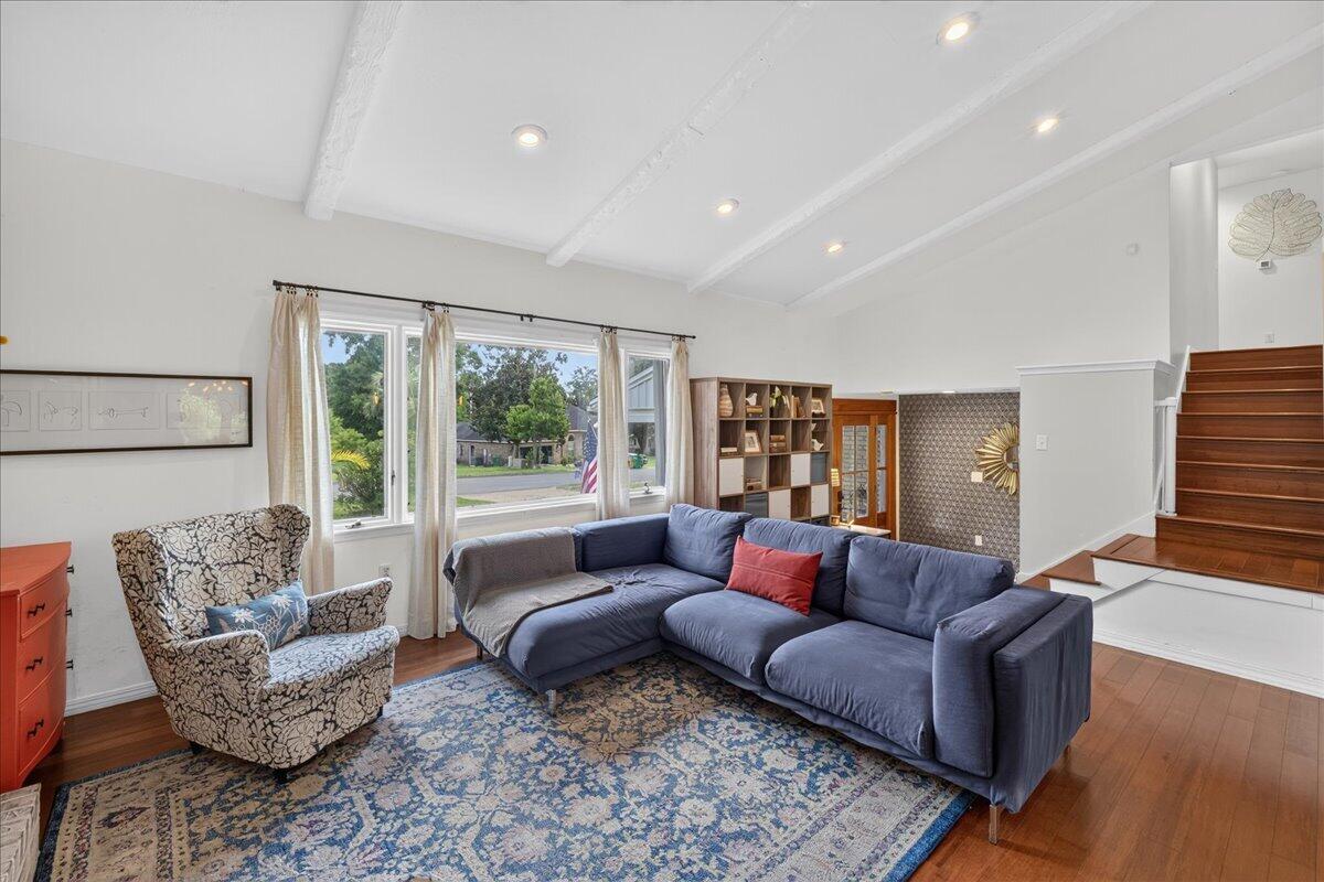 EDGEWATER VILLAGE - Residential