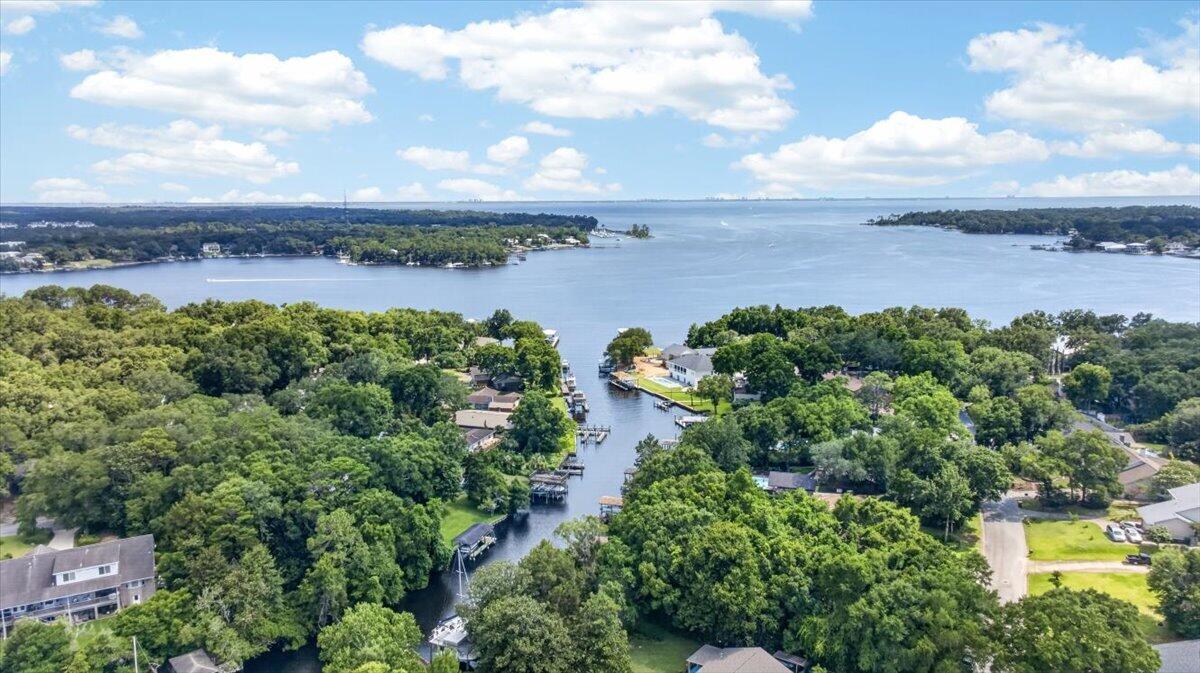 EDGEWATER VILLAGE - Residential