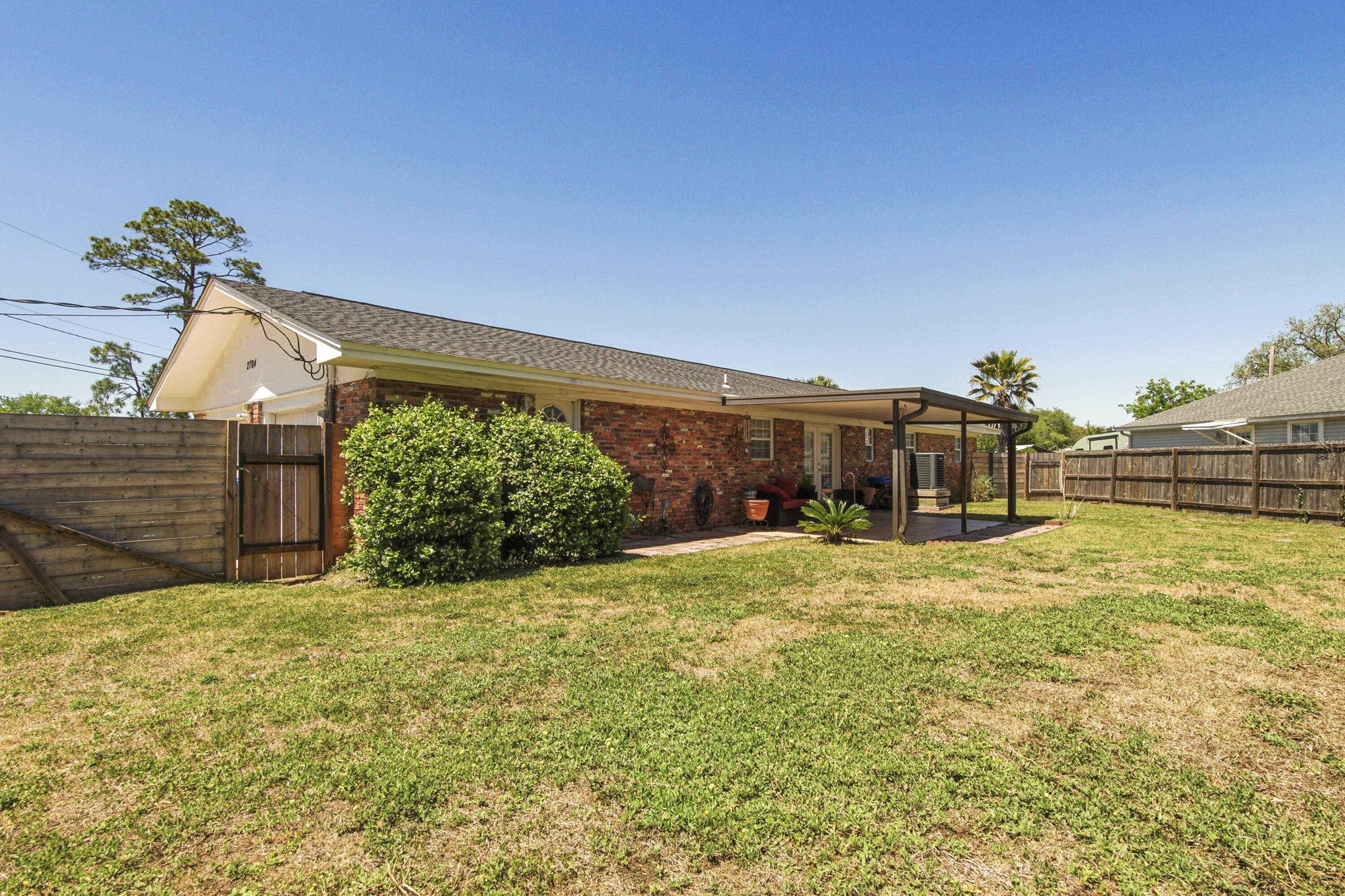NO RECORDED SUBDIVISION - Residential