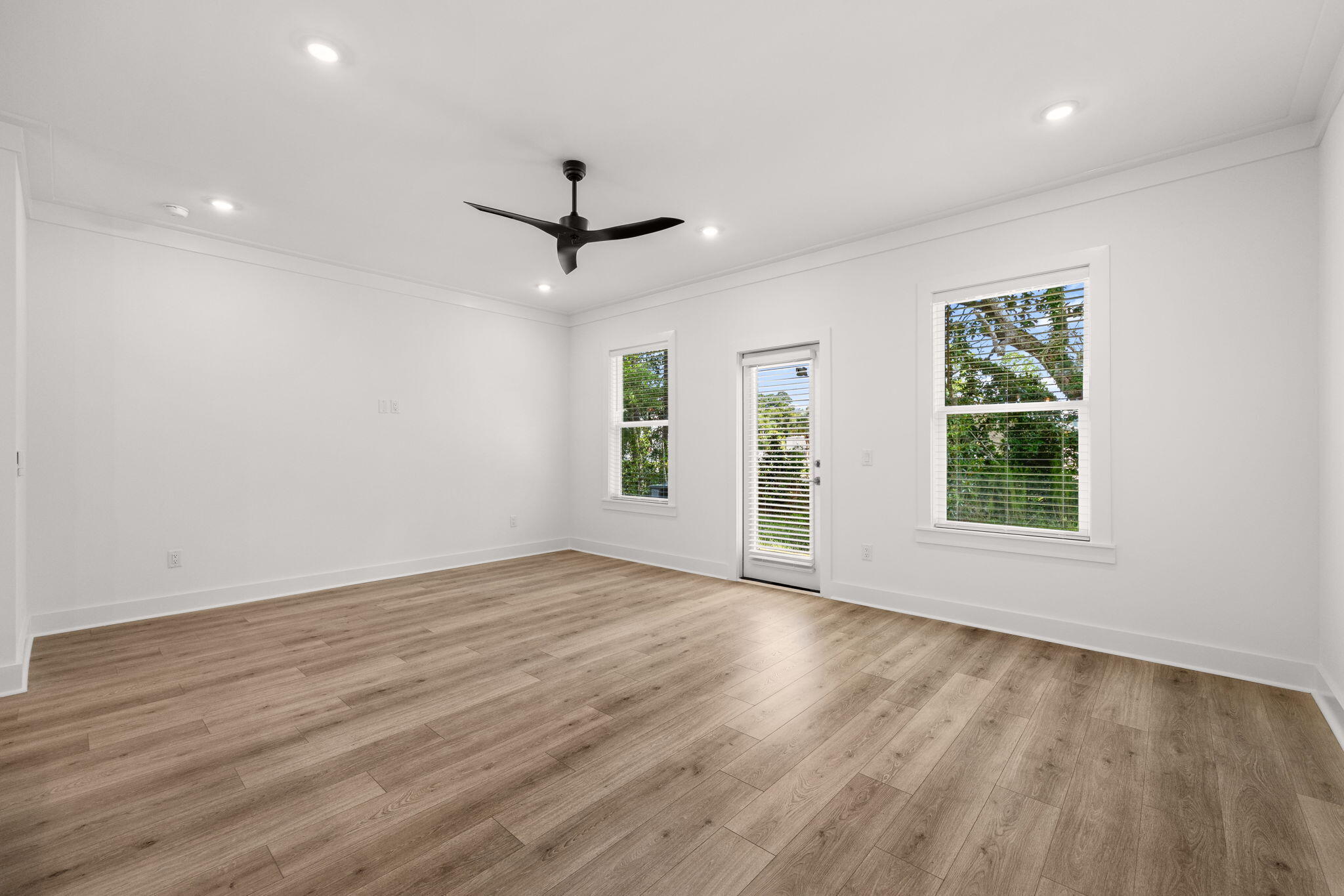 SAWGRASS RESERVE - Residential Lease