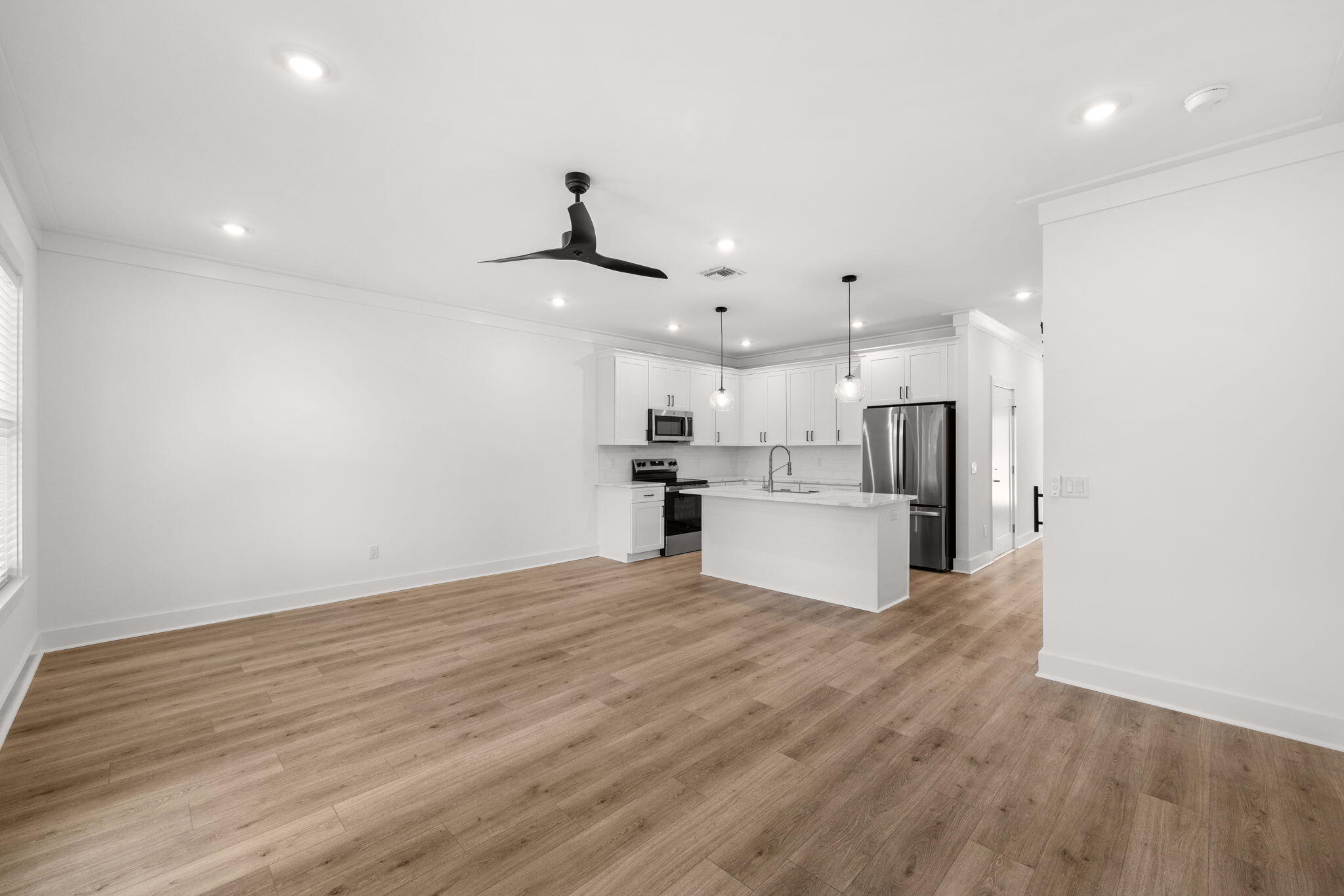 SAWGRASS RESERVE - Residential Lease
