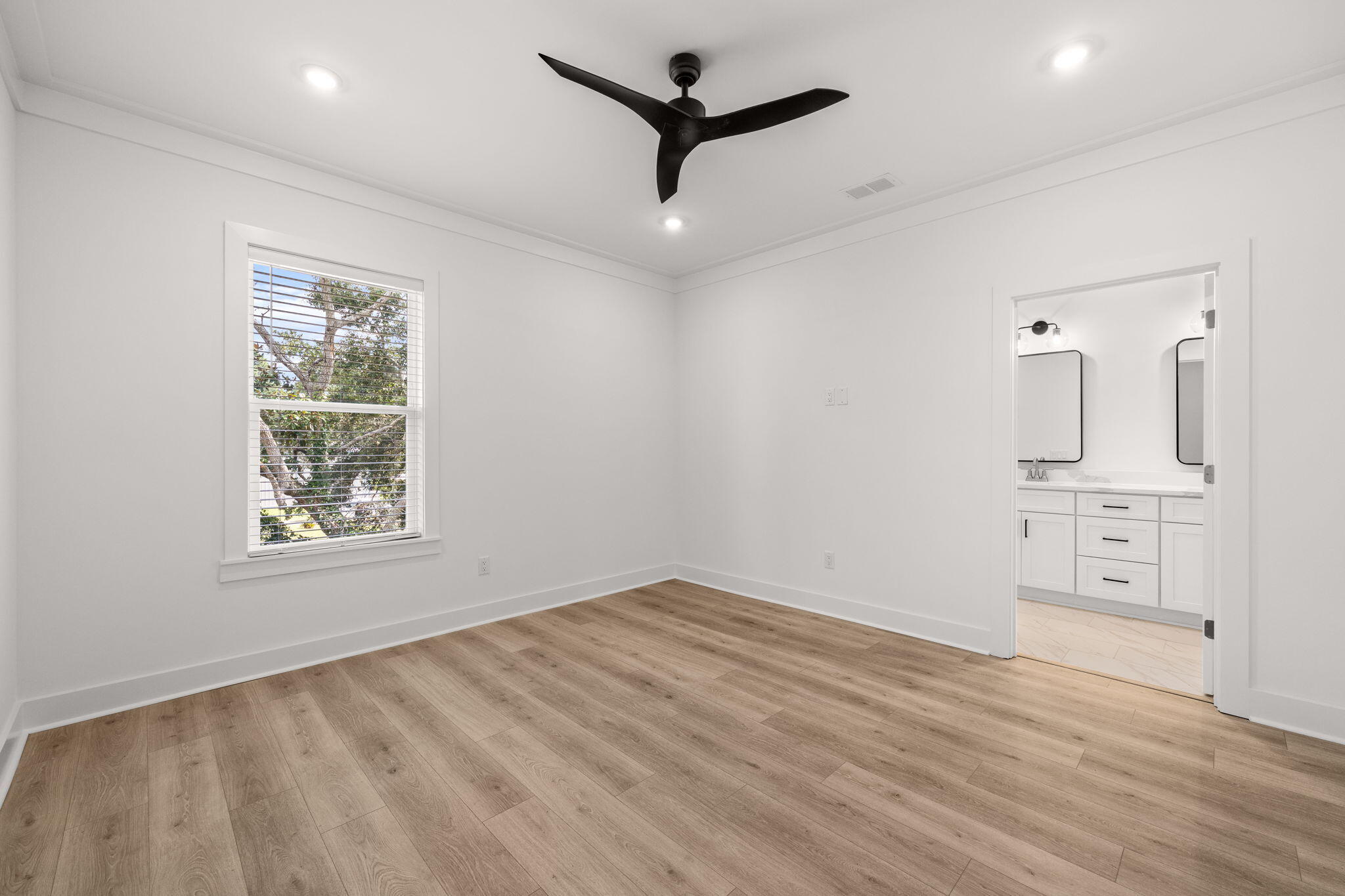 SAWGRASS RESERVE - Residential Lease