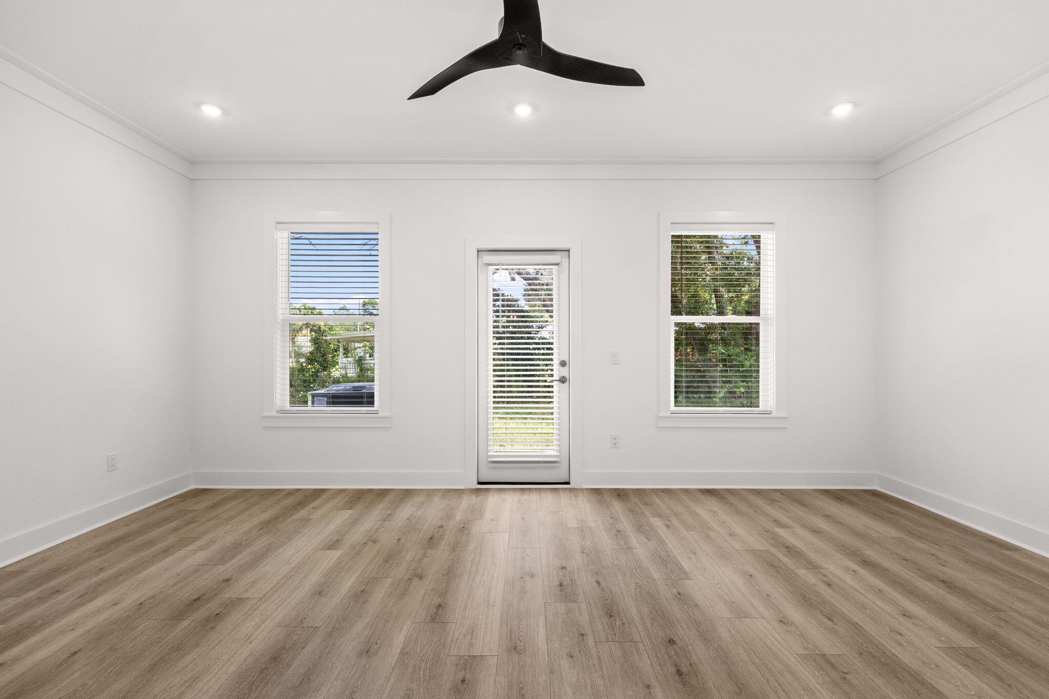 SAWGRASS RESERVE - Residential Lease
