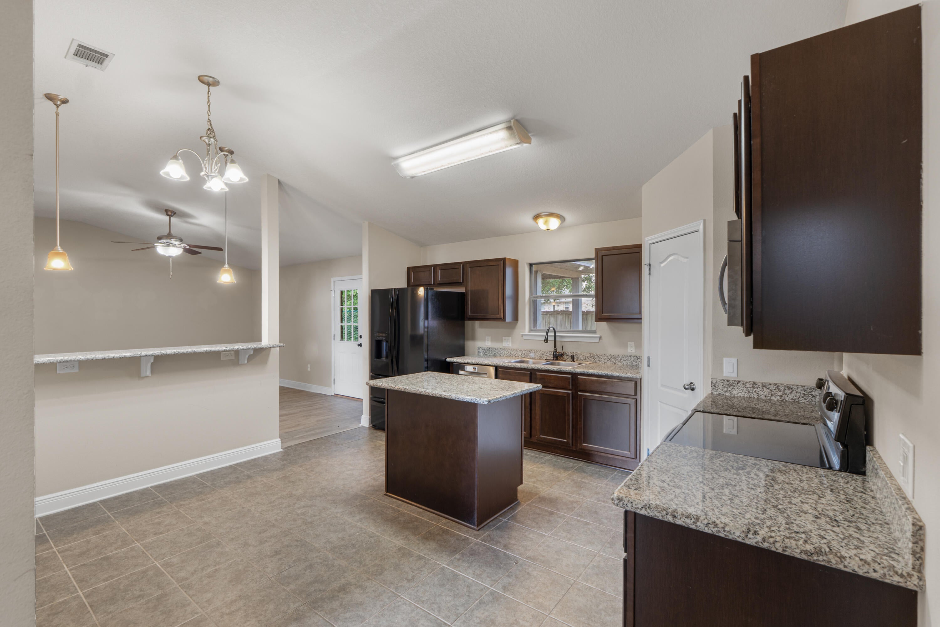 LA MESA AT HIDDEN CREEK - Residential