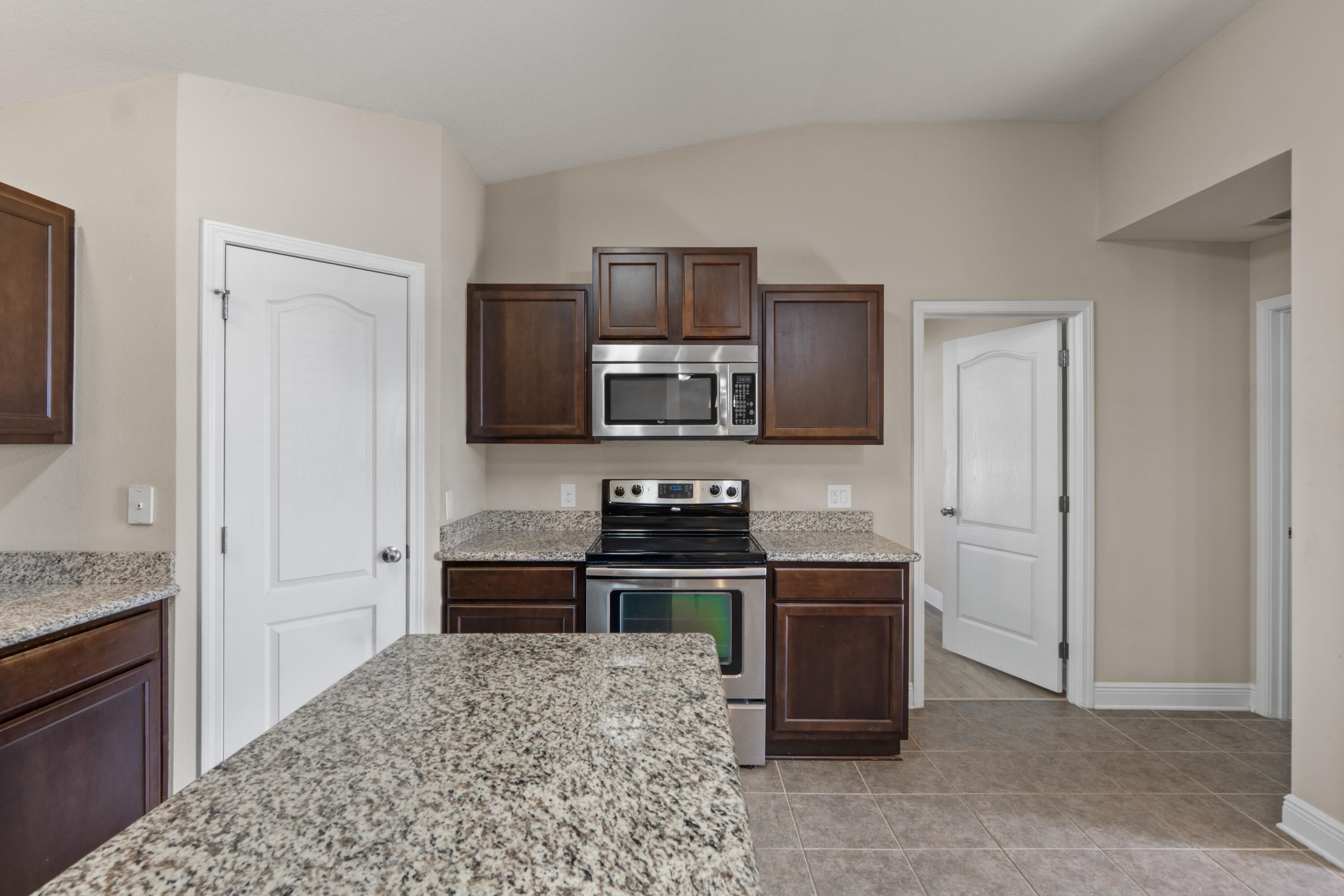 LA MESA AT HIDDEN CREEK - Residential
