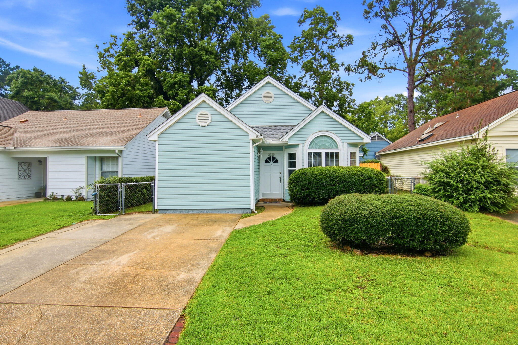 Recently refreshed 2-bedroom, 1-bath home offering 1,061 square feet of comfortable living space. This inviting property features a versatile flex room perfect for a home office, playroom, guest space, or hobby area. Enjoy relaxing mornings and peaceful evenings on the screened-in porch with ceiling fan, providing protection from the elements. The functional layout maximizes every square foot, creating a warm and welcoming atmosphere throughout. The main bedroom has high ceilings, sitting bench & walk-in closet while the second bedroom has two closets. Whether you're a first-time homebuyer, downsizing, or looking for an investment opportunity, this home offers flexibility, comfort, and great value. Schedule to see today!