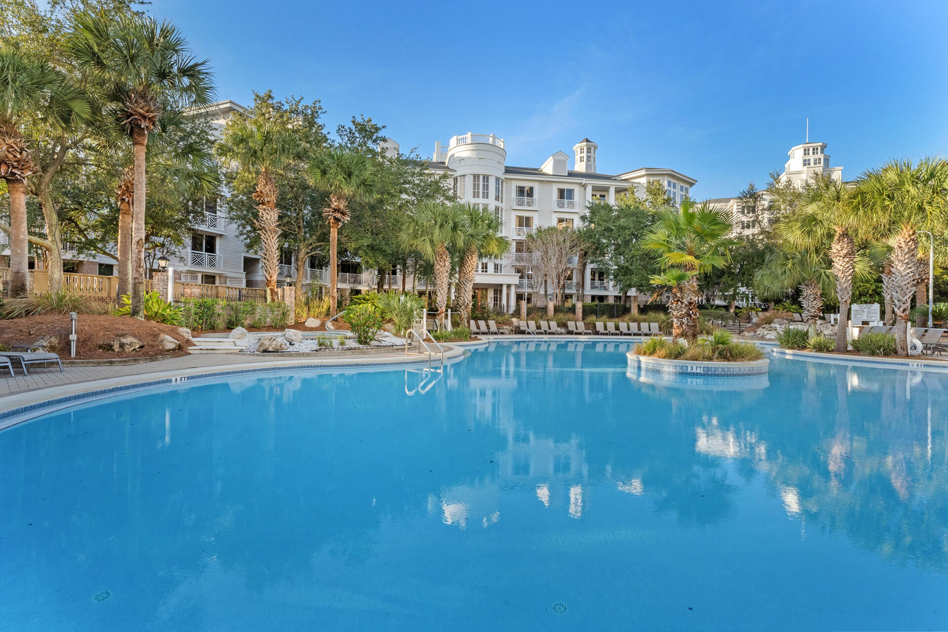 BAHIA CONDO - Residential
