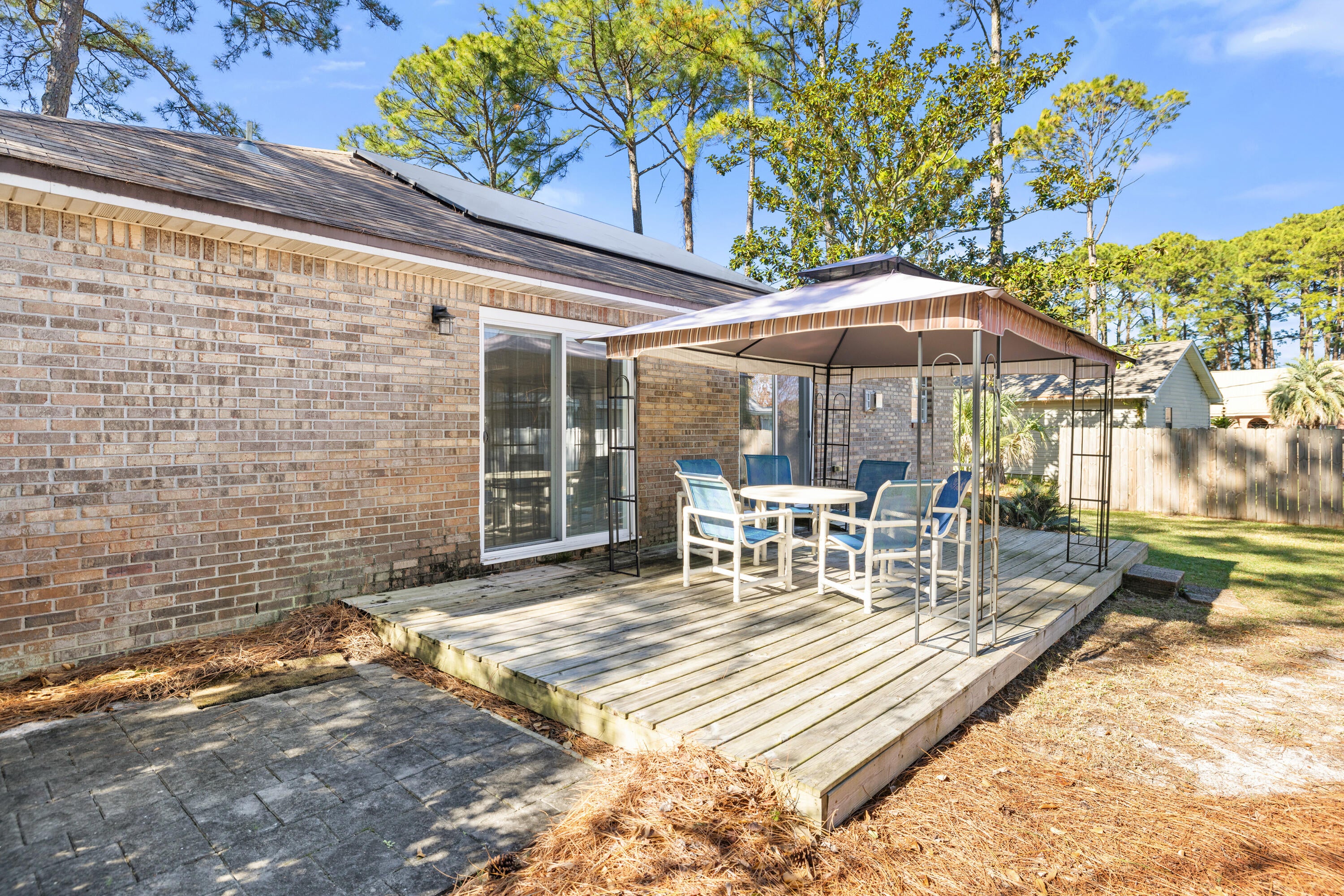 BAY BRIDGE LANDING - Residential Lease