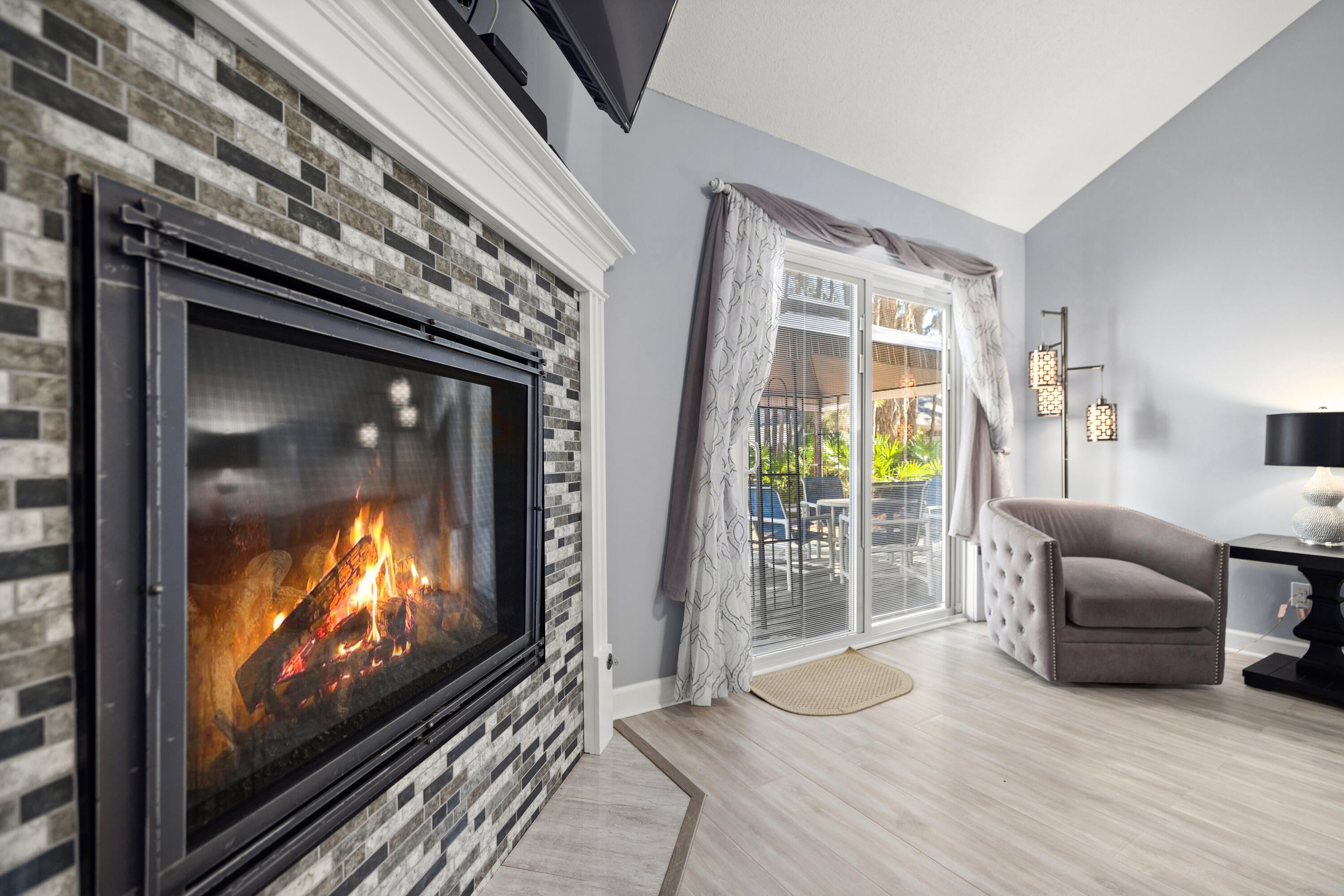 BAY BRIDGE LANDING - Residential Lease