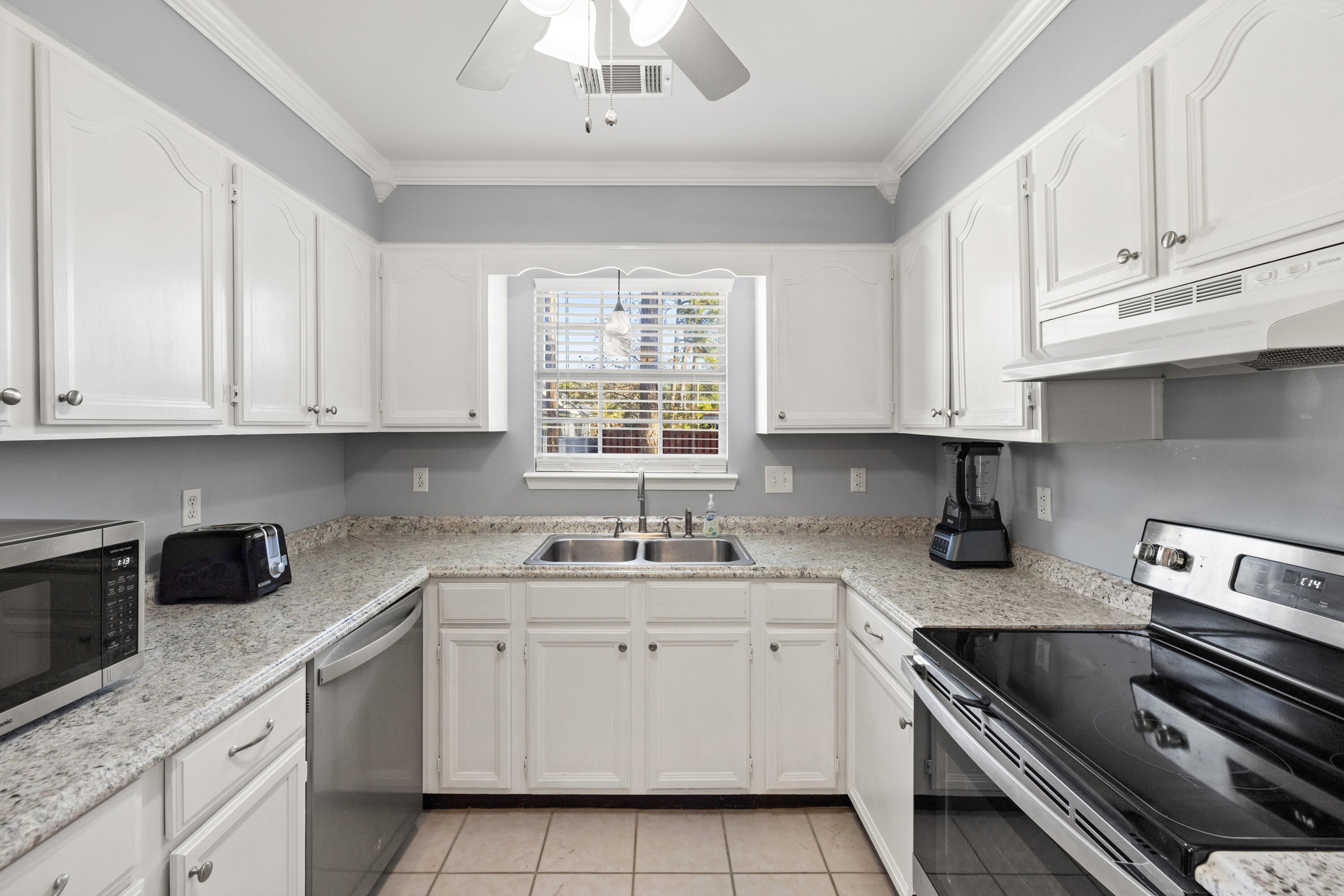 BAY BRIDGE LANDING - Residential Lease