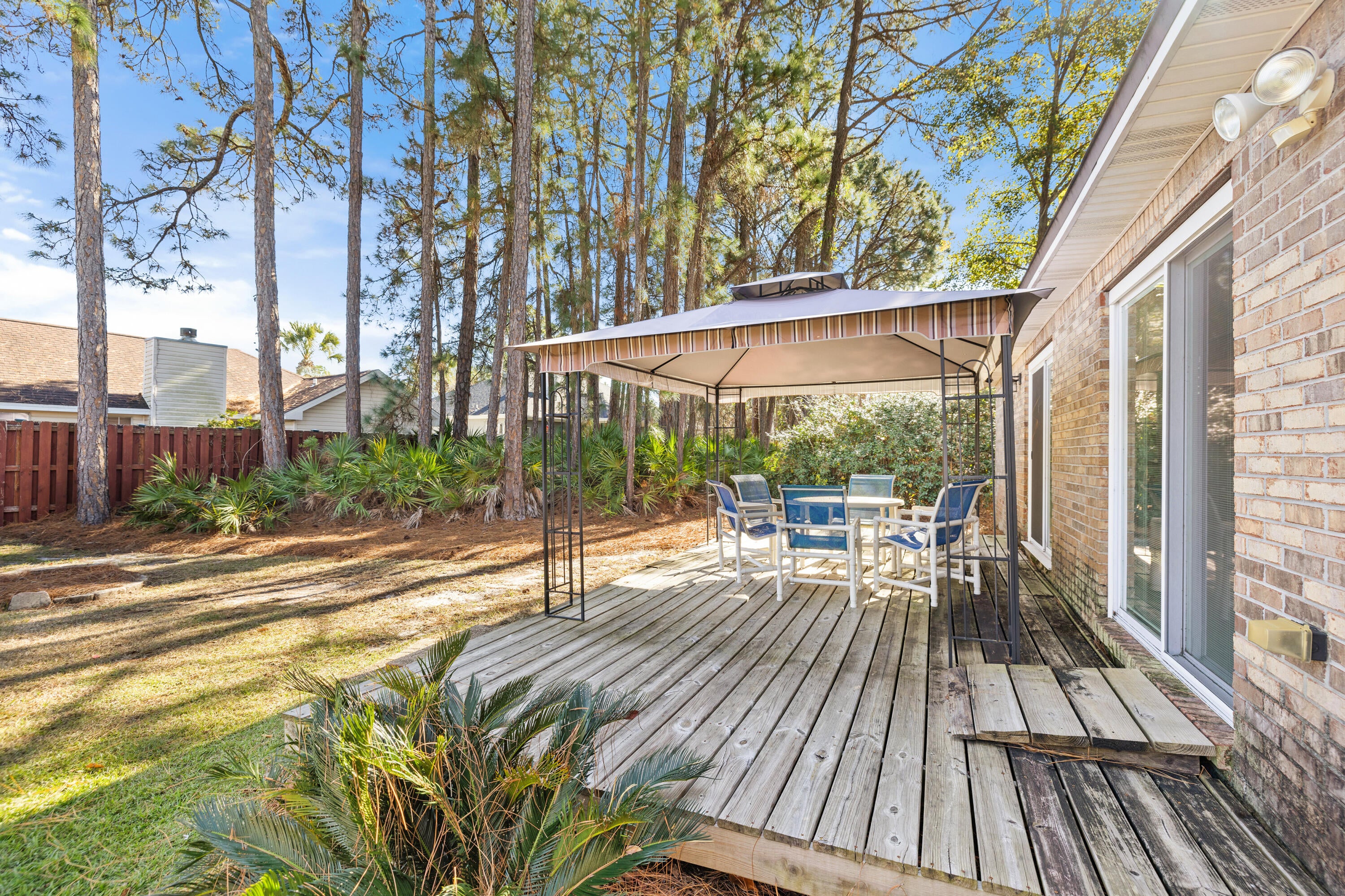 BAY BRIDGE LANDING - Residential Lease