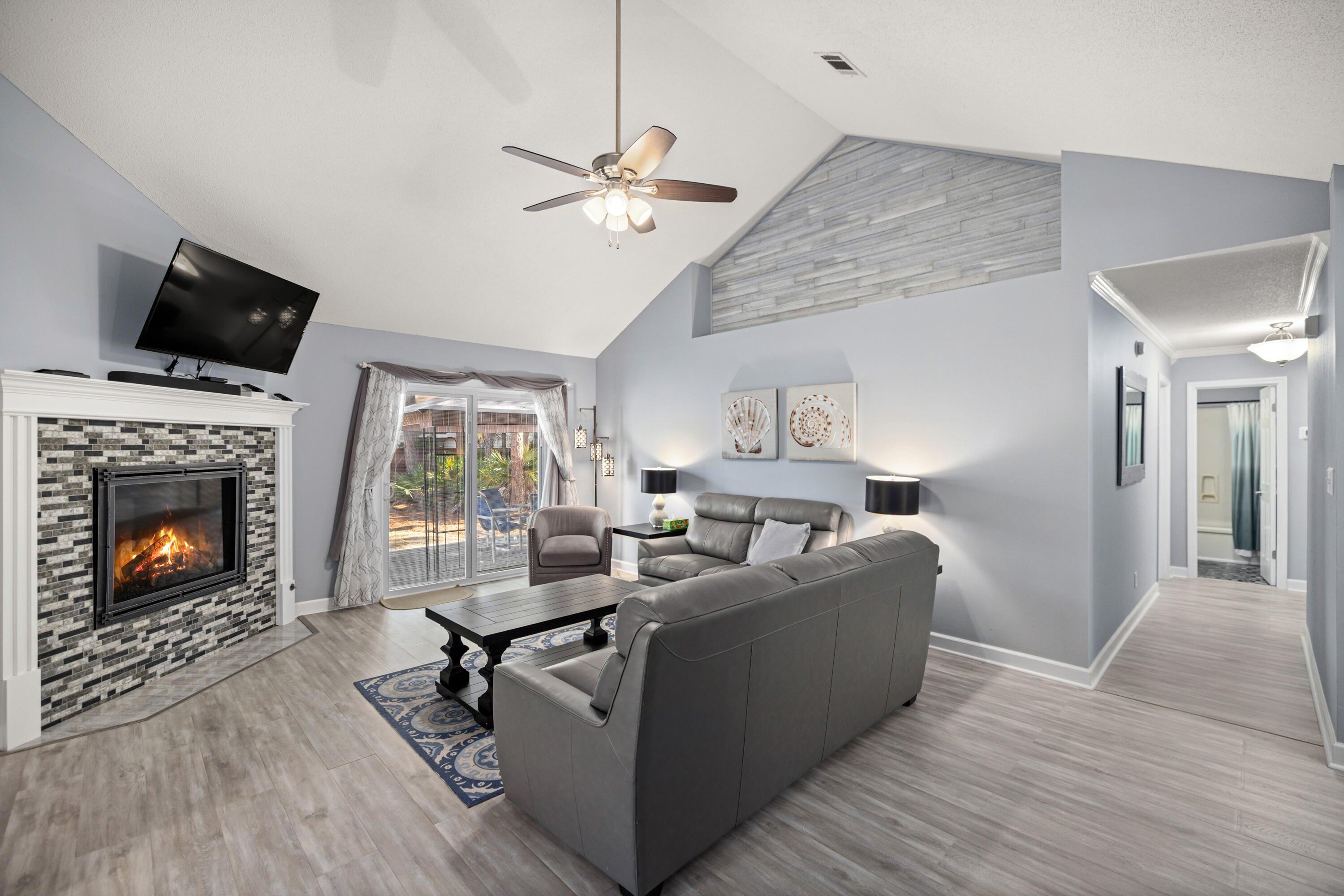 BAY BRIDGE LANDING - Residential Lease