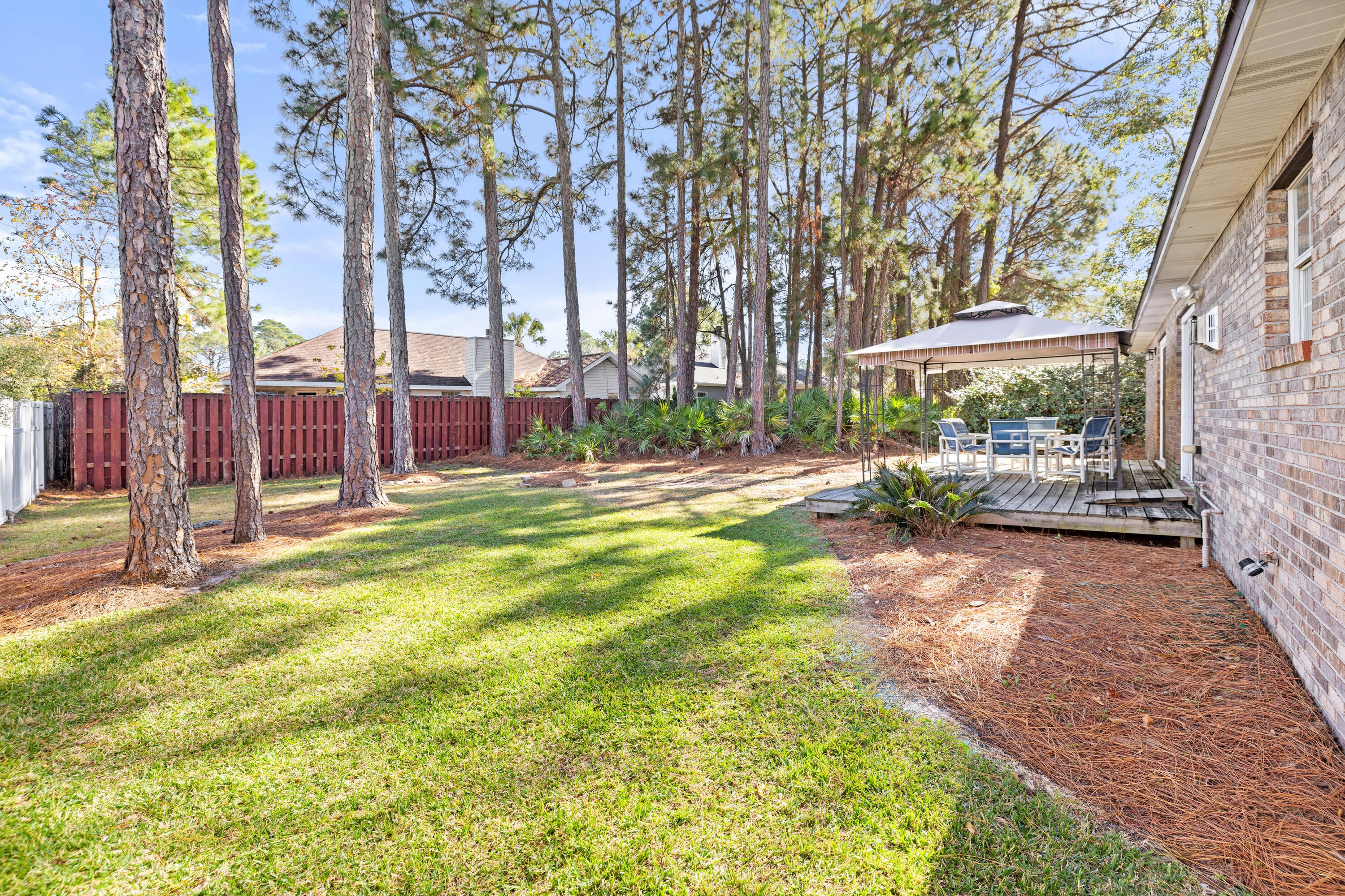 BAY BRIDGE LANDING - Residential Lease