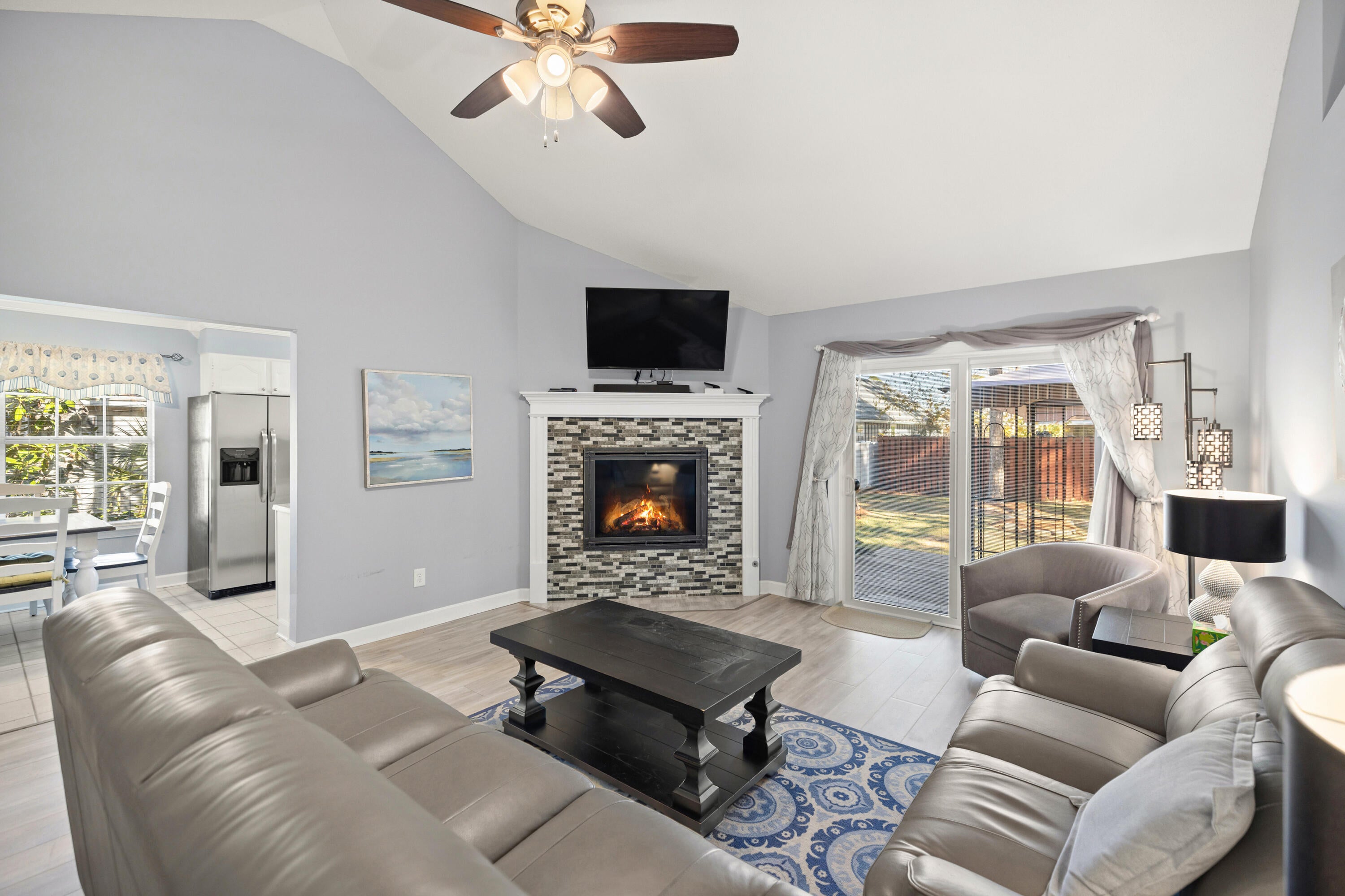 BAY BRIDGE LANDING - Residential Lease