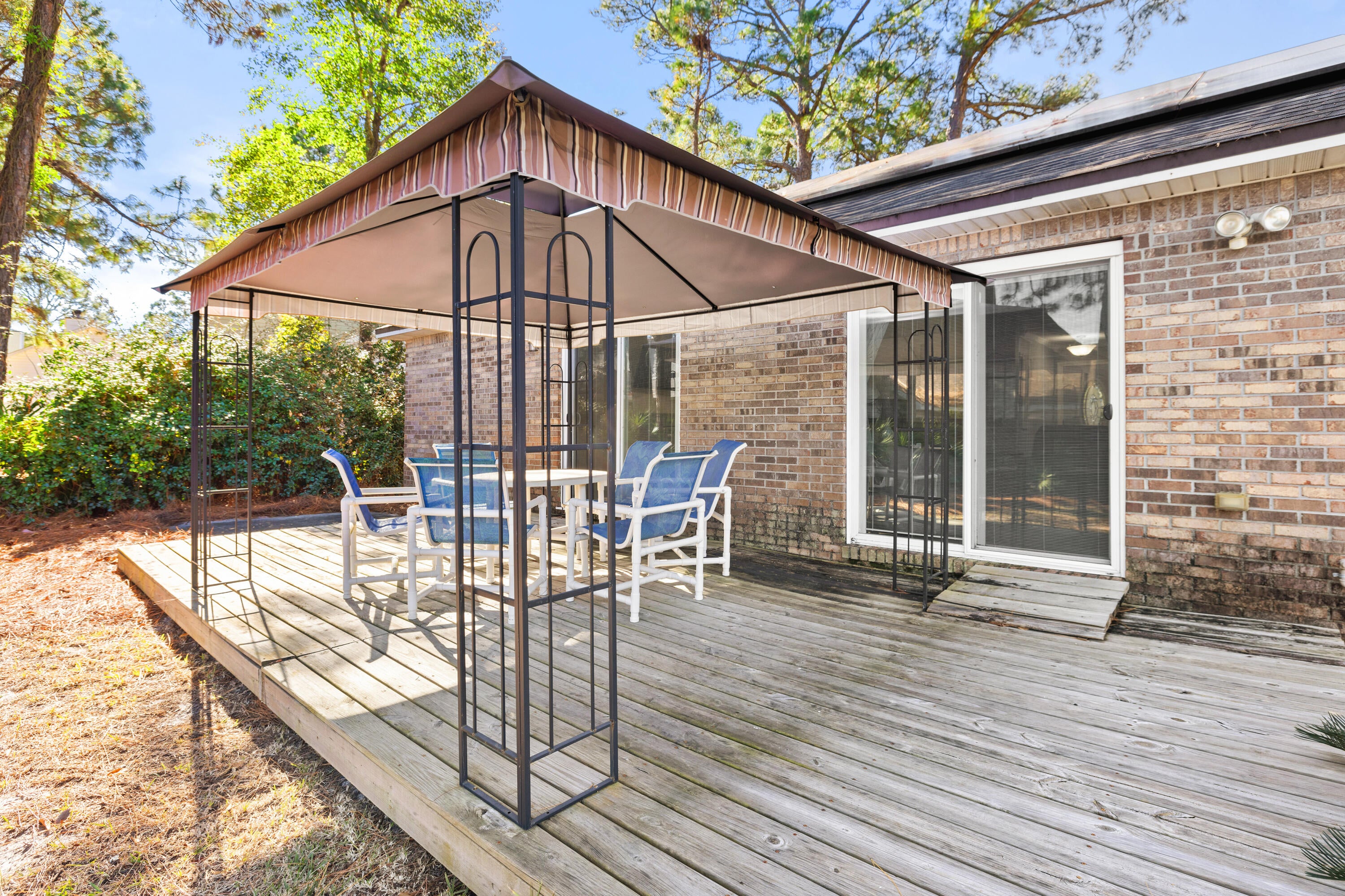 BAY BRIDGE LANDING - Residential Lease