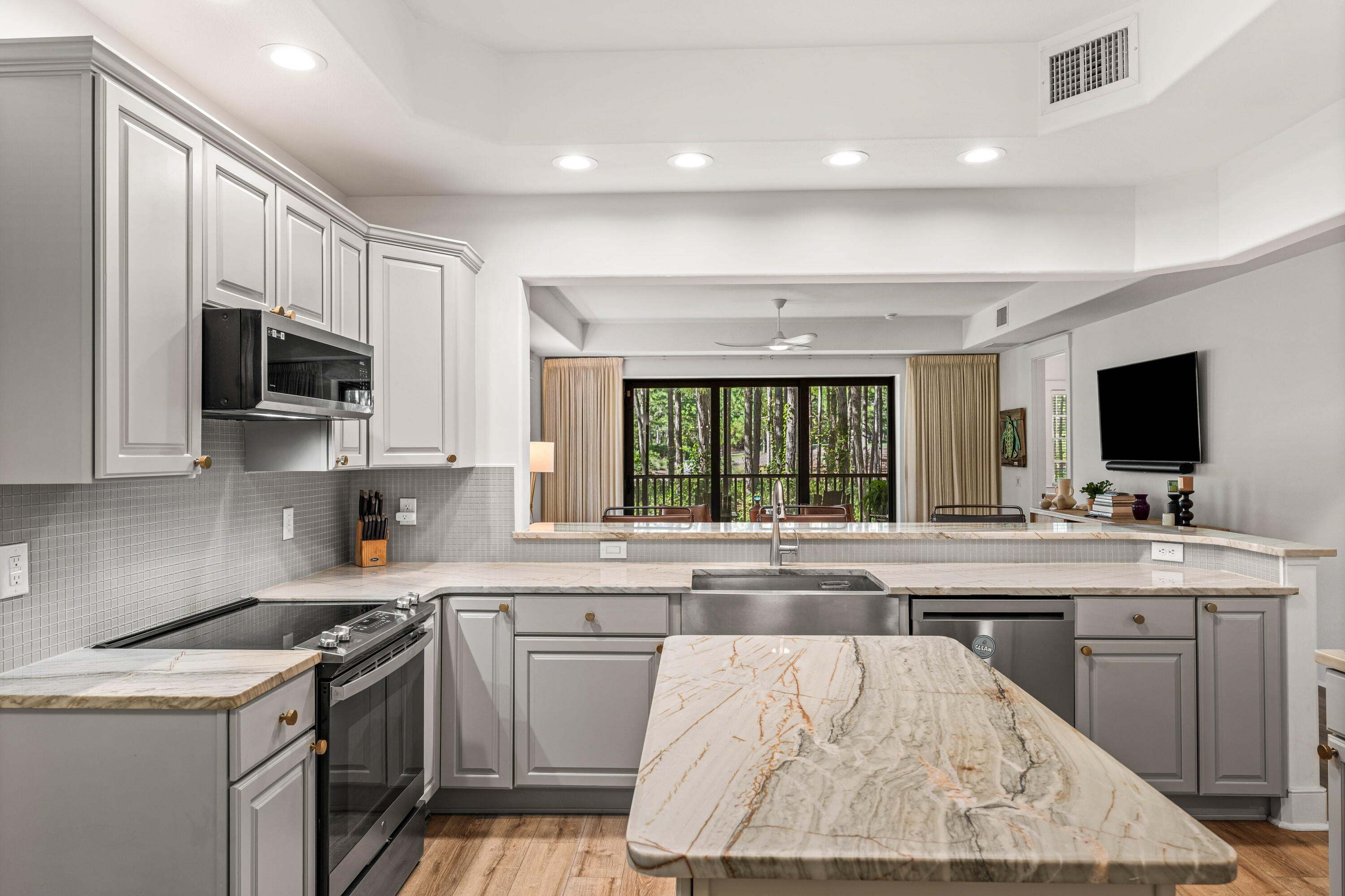WILD HERON - CLUBSIDE - Residential
