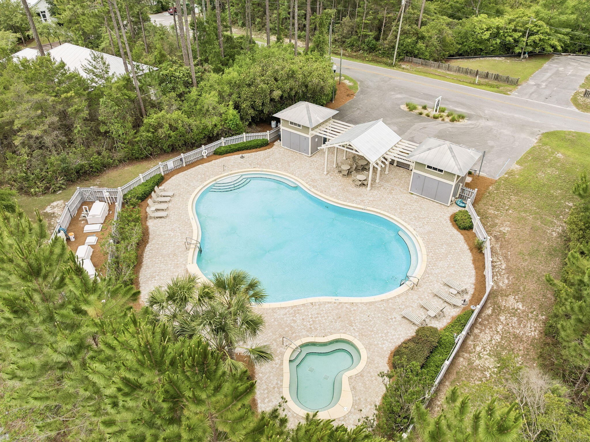 GRAYTON BAYOU - Residential