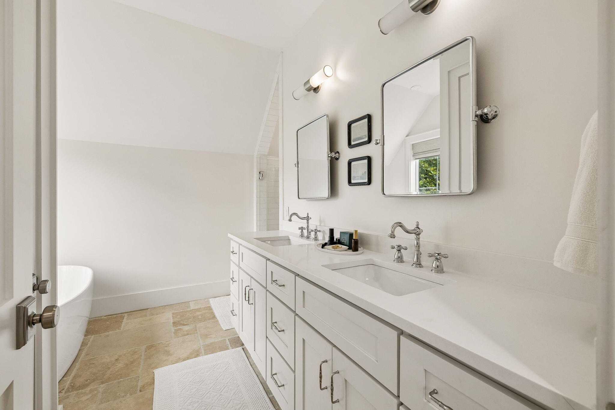 GRAYTON BAYOU - Residential