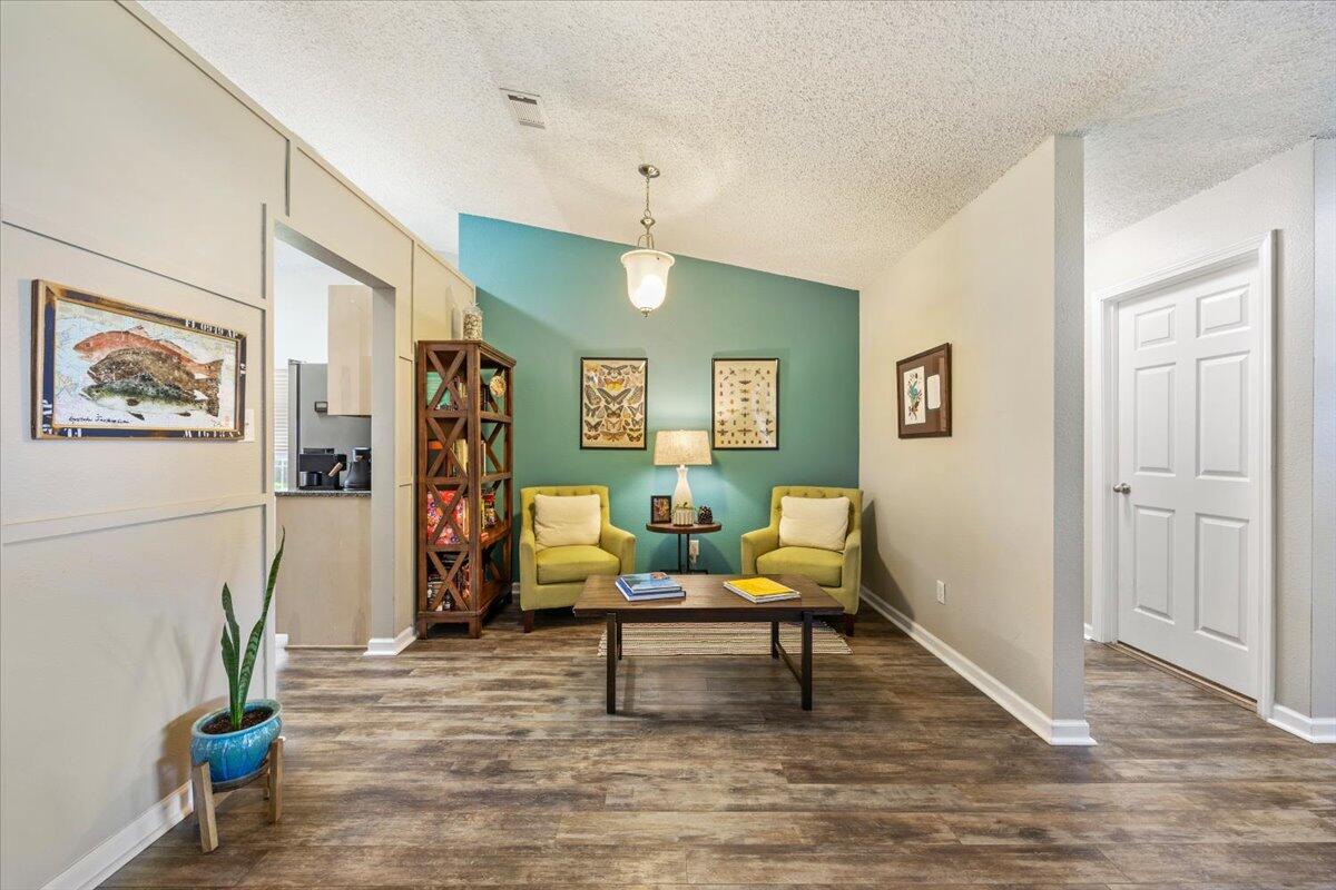 PRO AM ESTATES - Residential