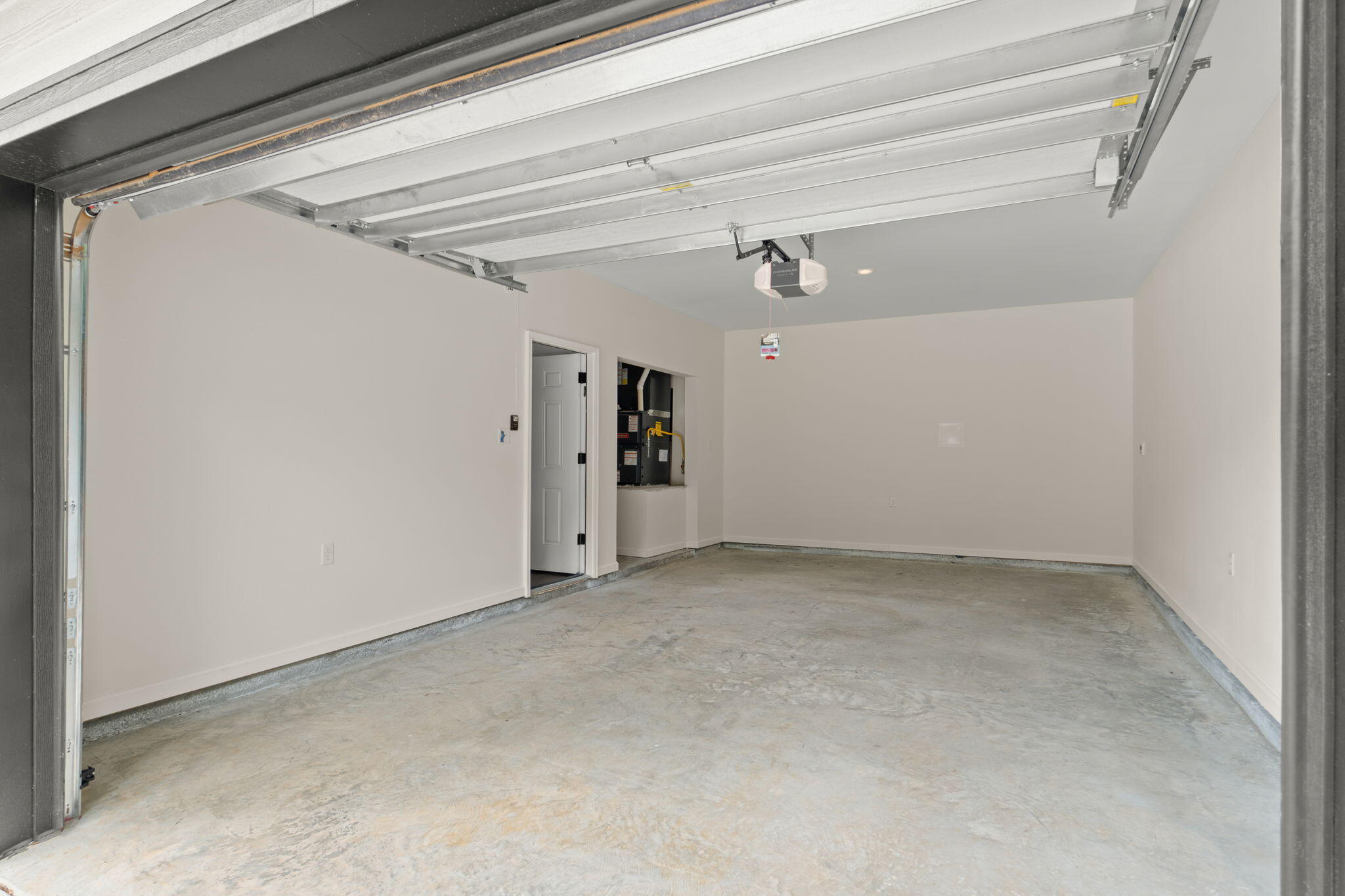 CRESTVIEW - Residential Lease