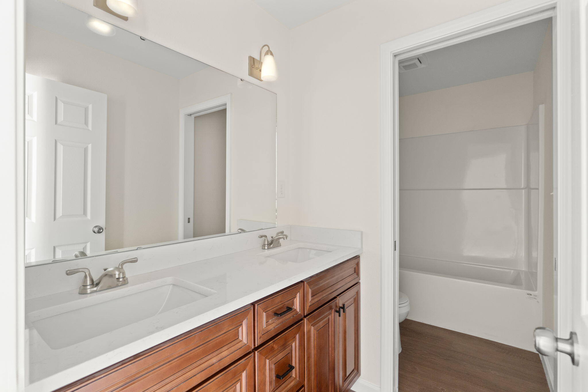 CRESTVIEW - Residential Lease