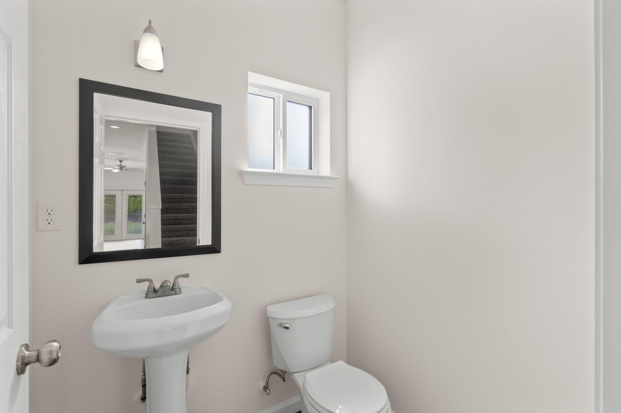 CRESTVIEW - Residential Lease