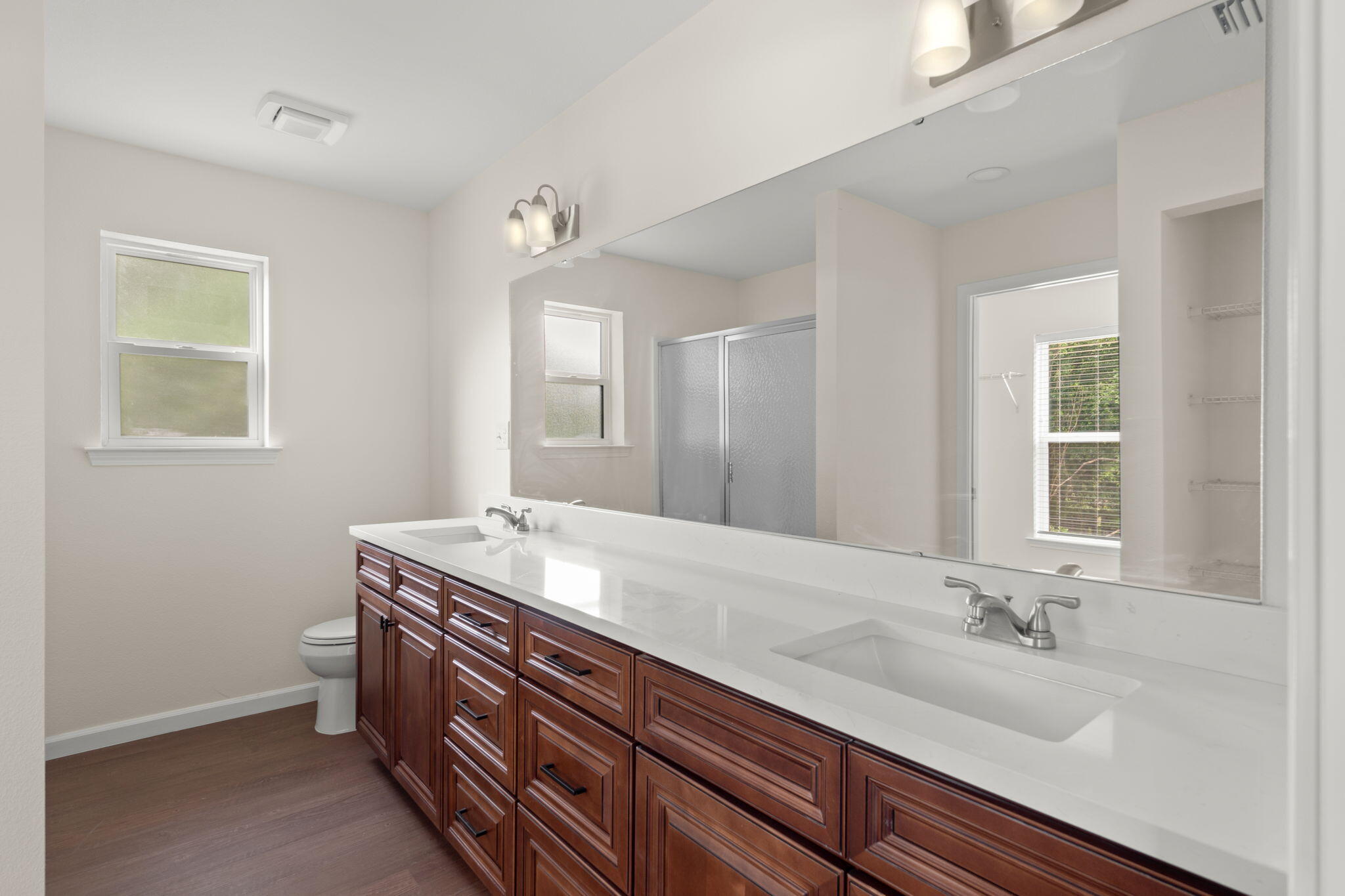 CRESTVIEW - Residential Lease
