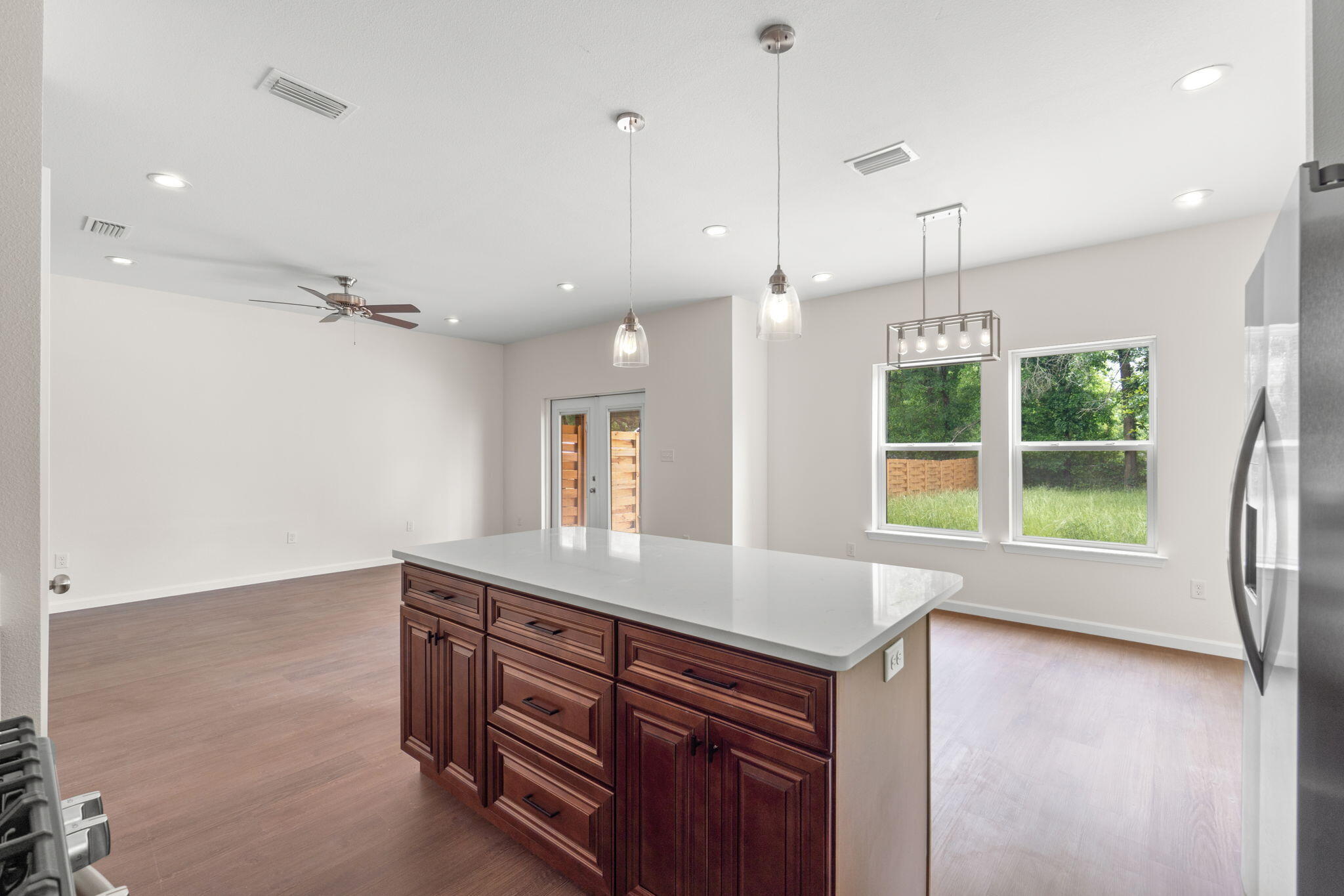 CRESTVIEW - Residential Lease