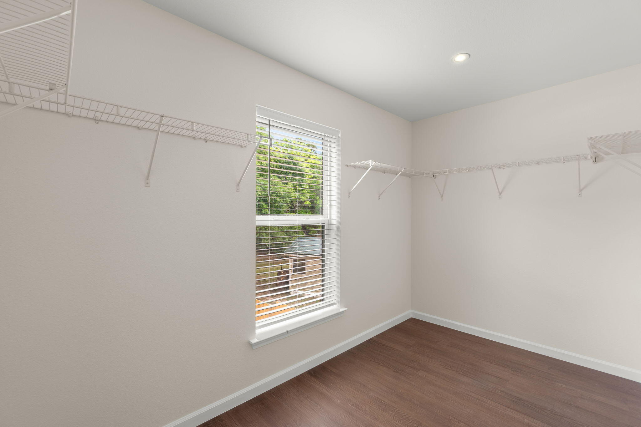 CRESTVIEW - Residential Lease