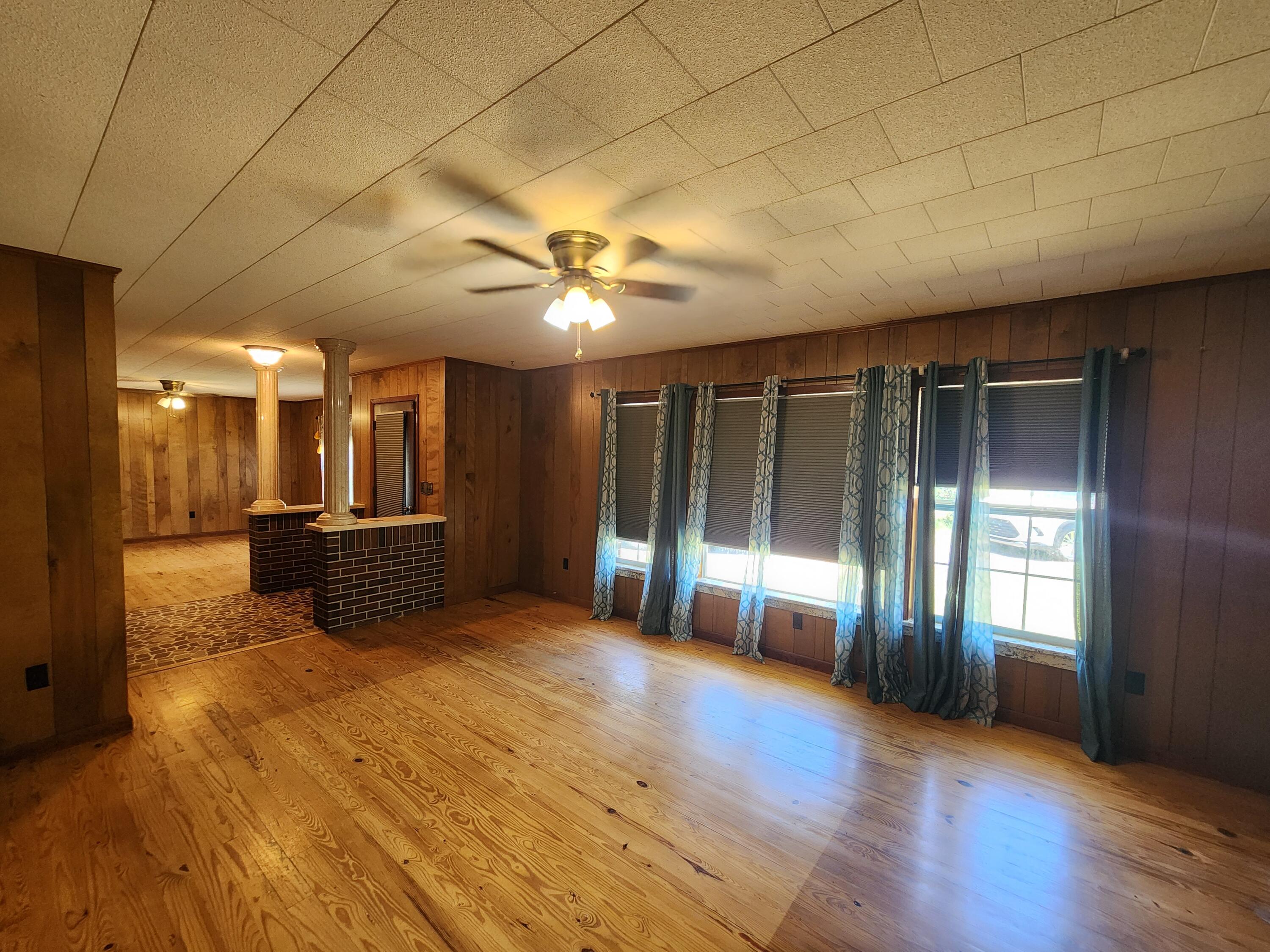 NO RECORDED SUBDIVISION - Residential