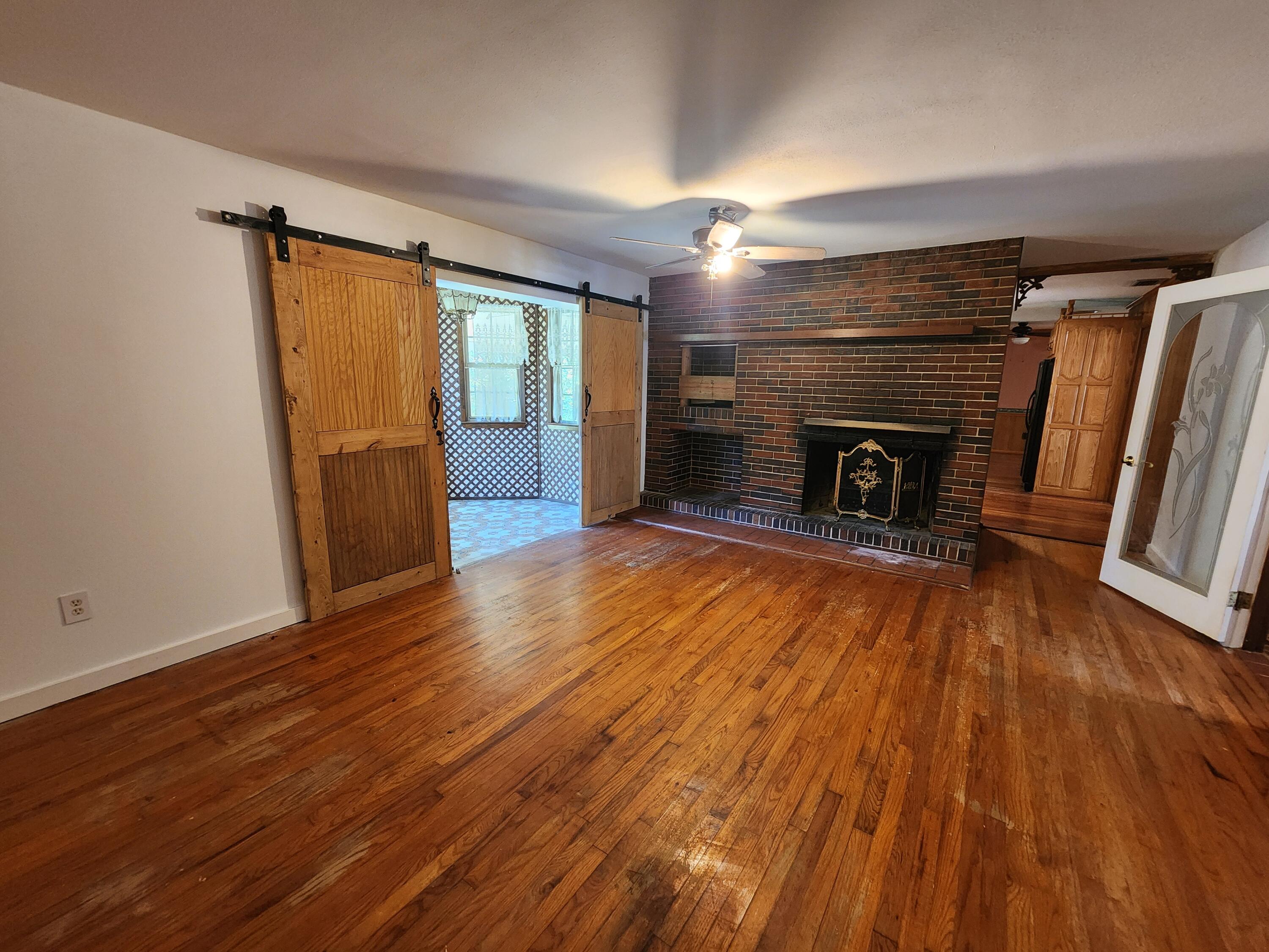 NO RECORDED SUBDIVISION - Residential