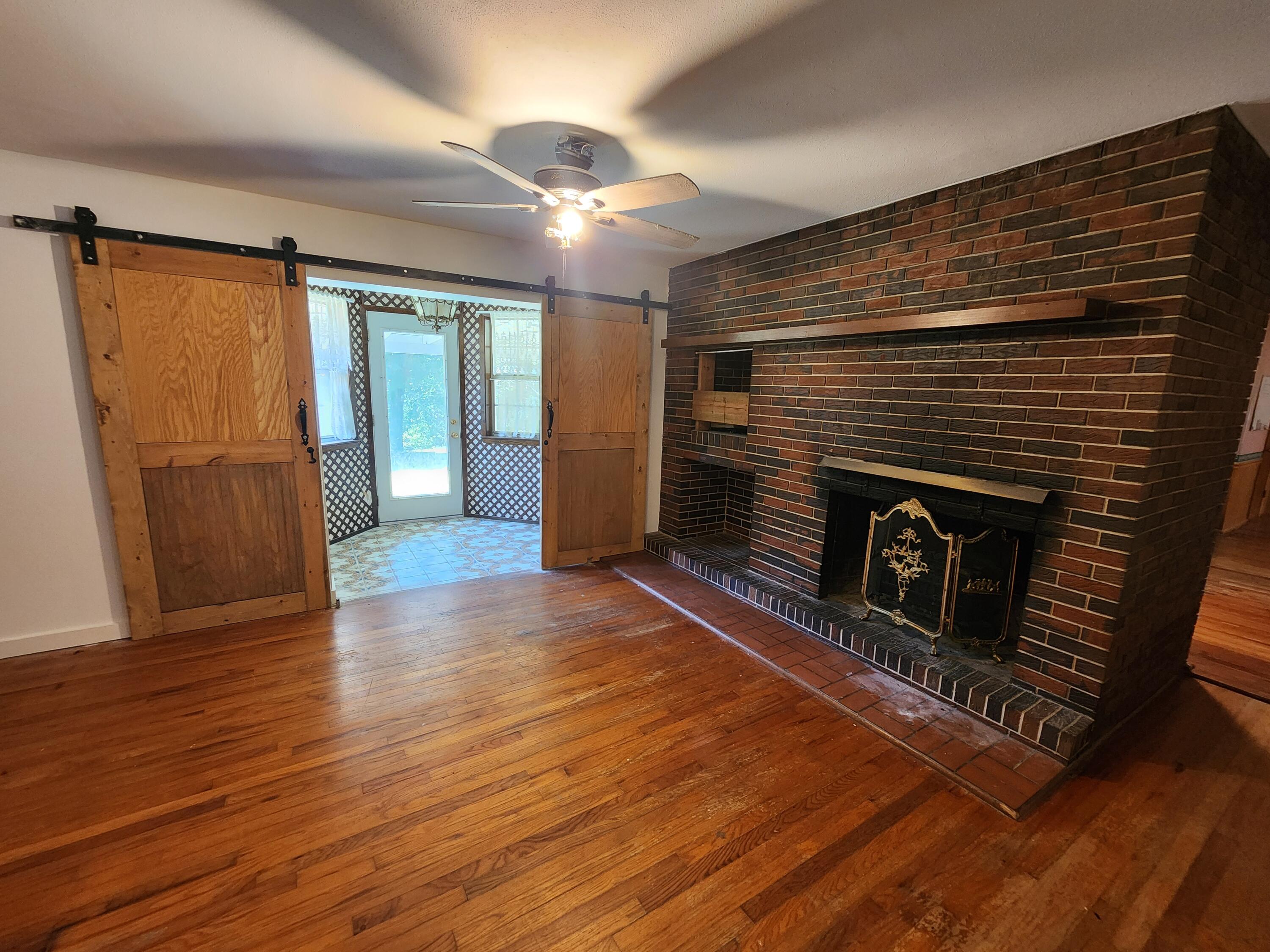 NO RECORDED SUBDIVISION - Residential